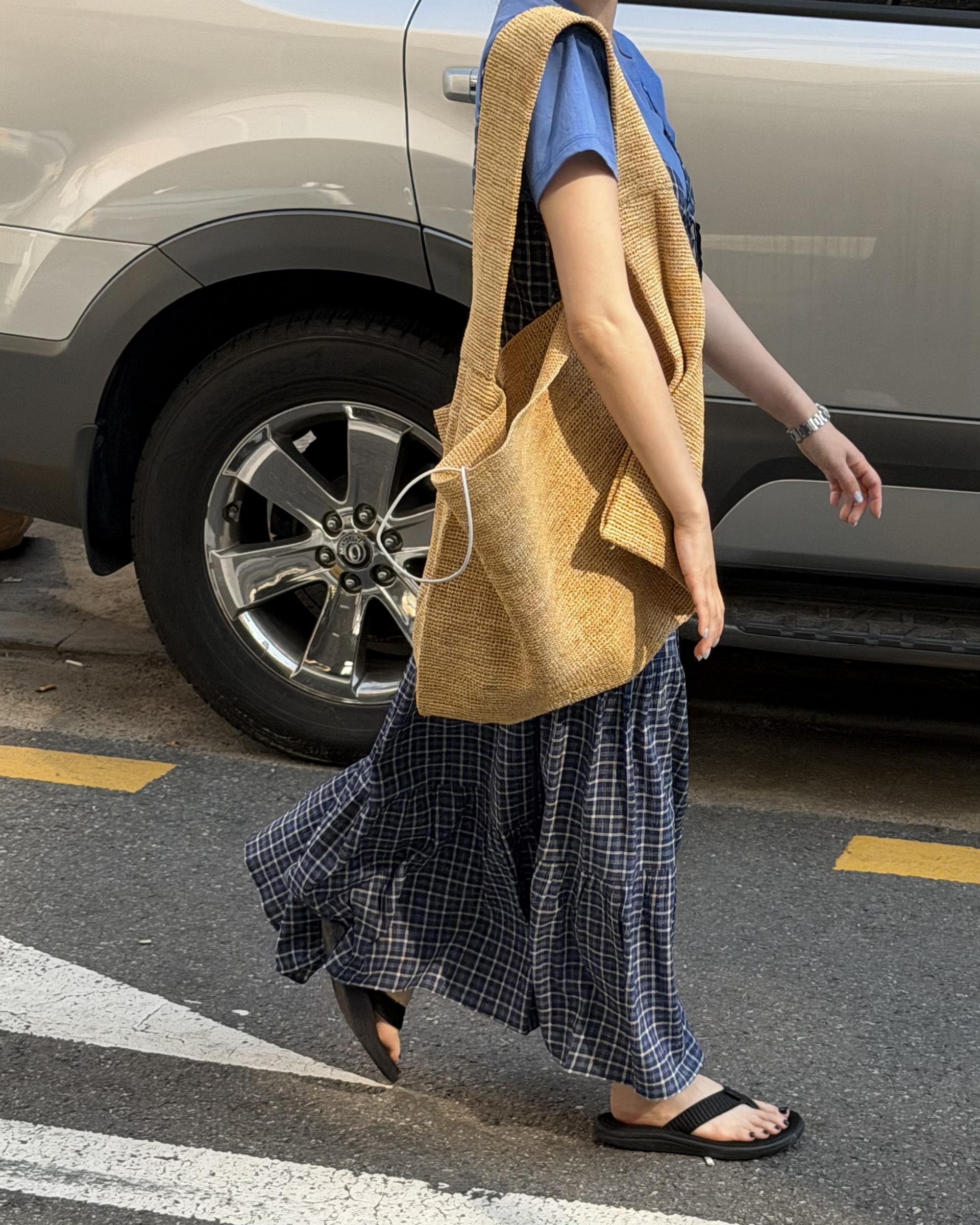 kate check dress (black/blue)