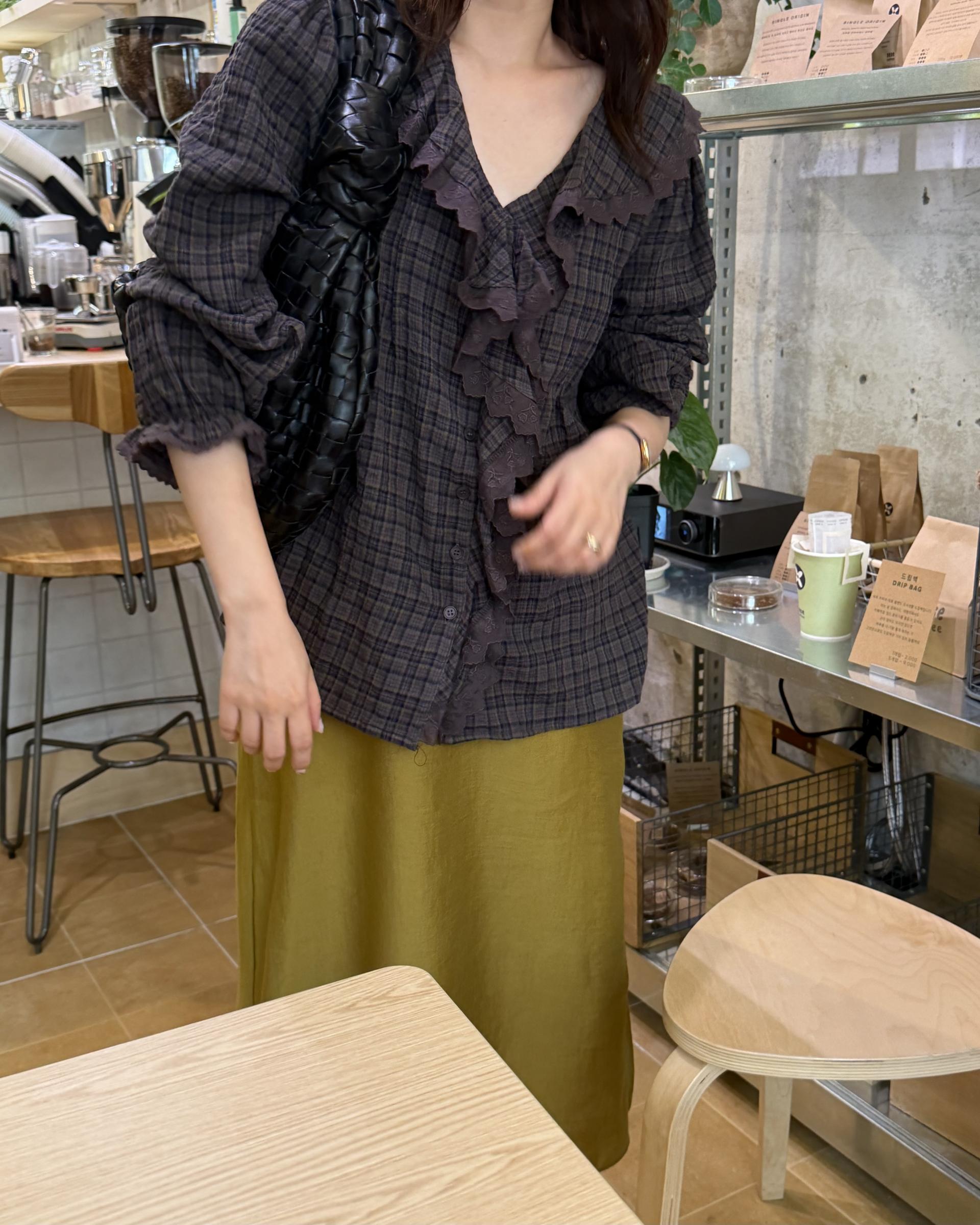 cottage ruffle lace blouse (white/check)