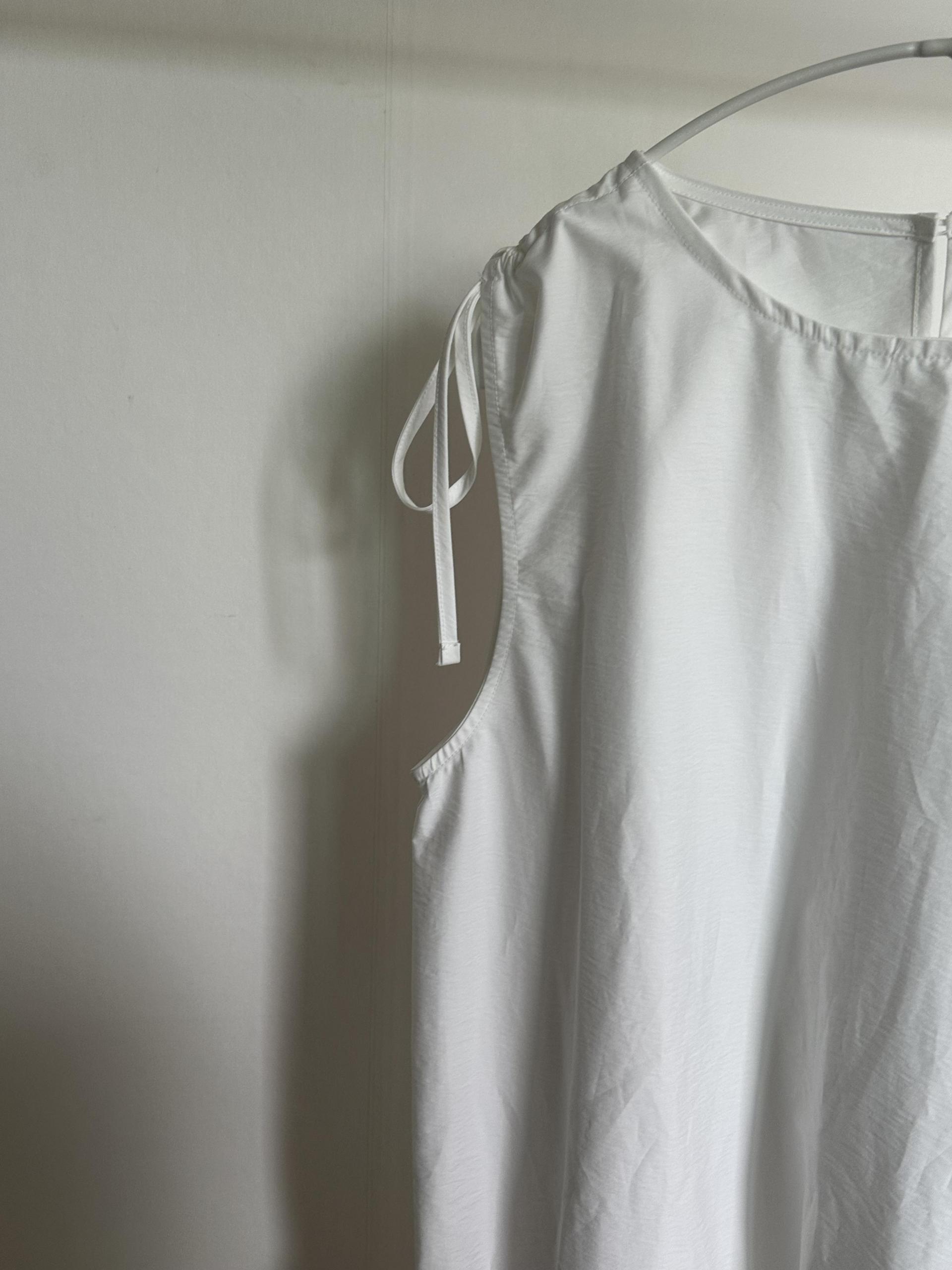 butter ribbon dress (beige/white)