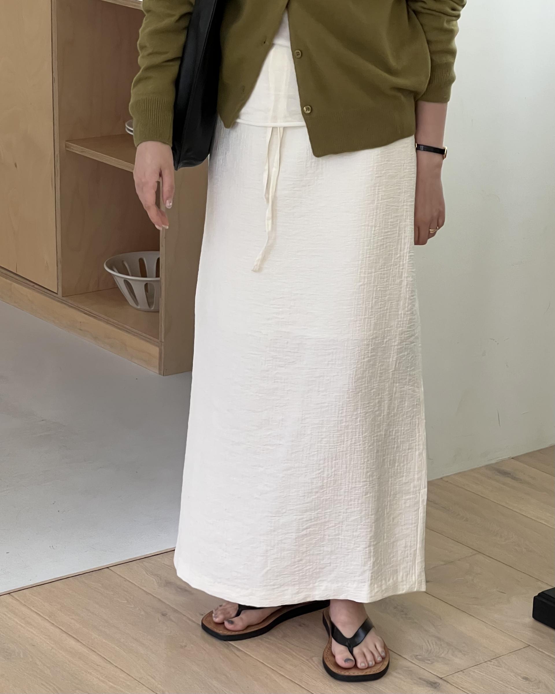 base wrinkle skirt (black/cream)