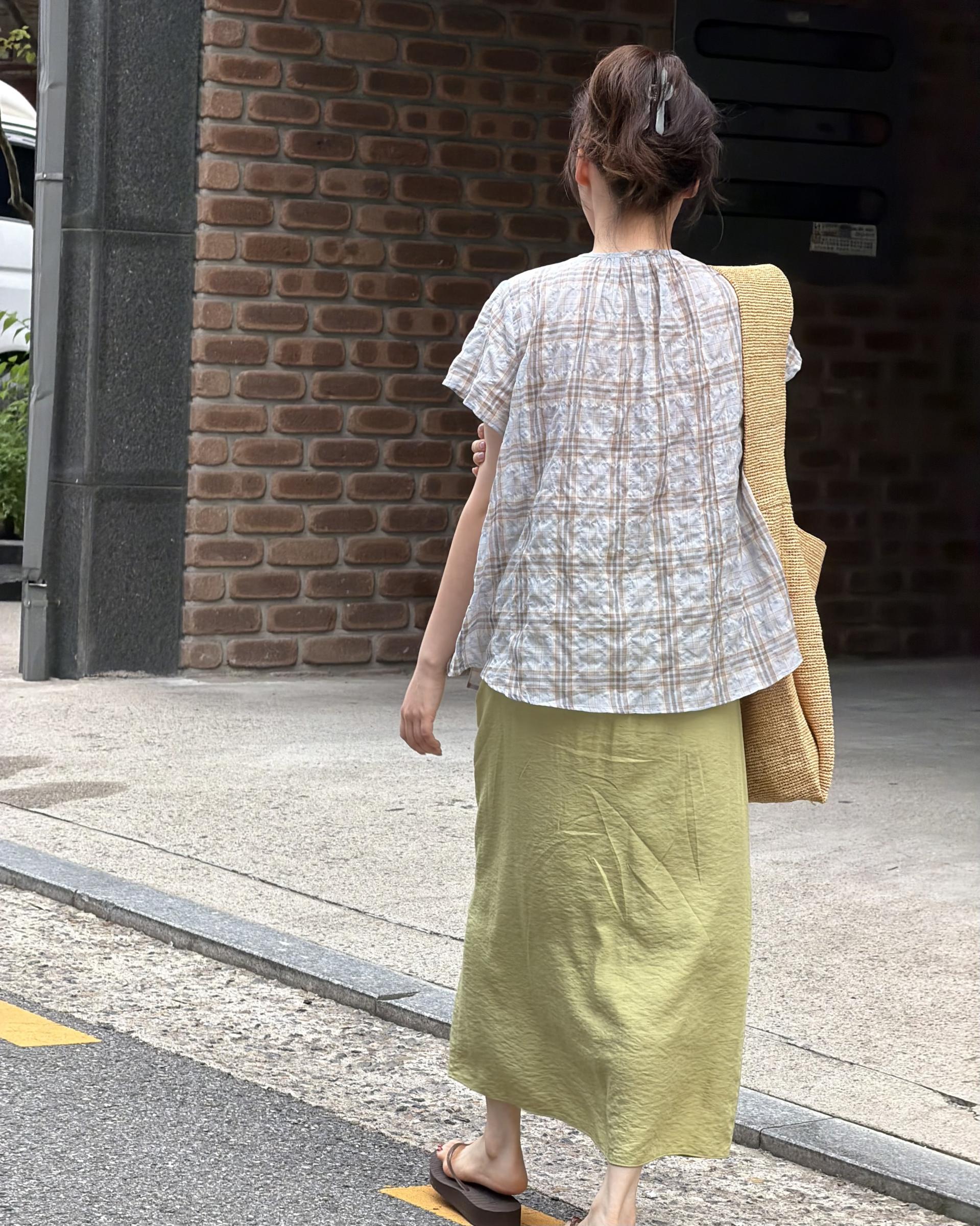 riri check blouse