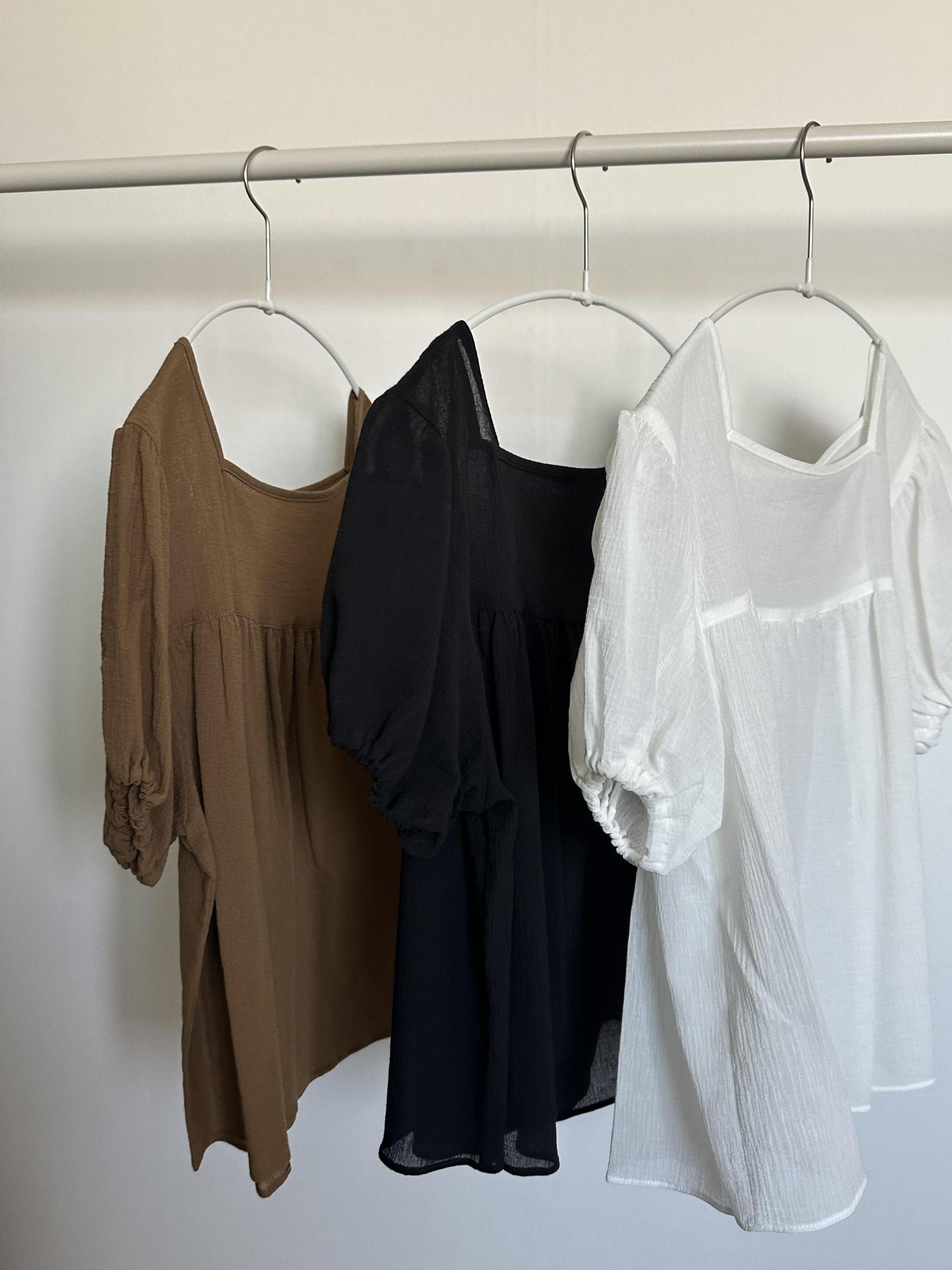 square blouse (white/brown/black)