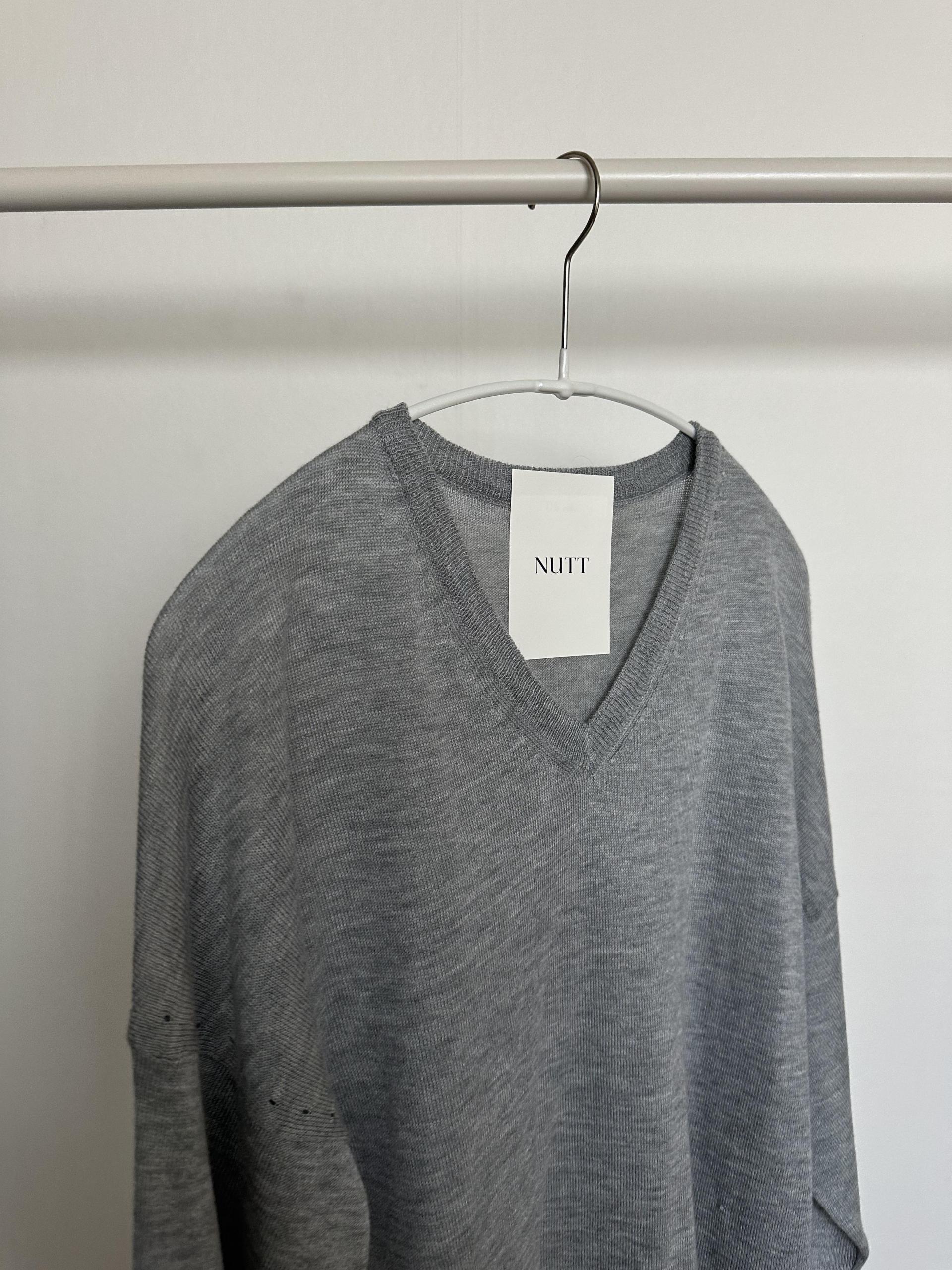us v-neck knit