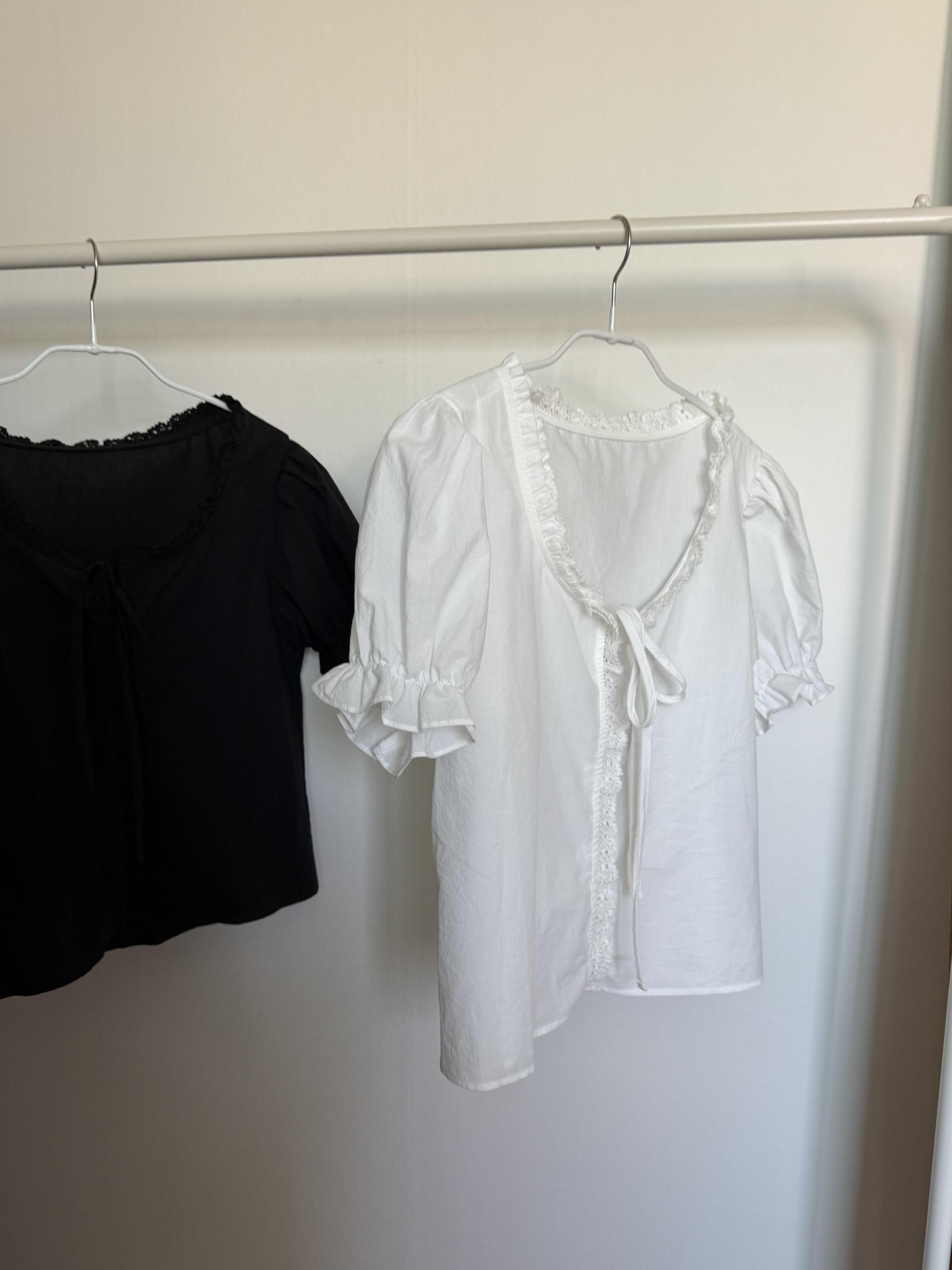 joy lace blouse (white/black)
