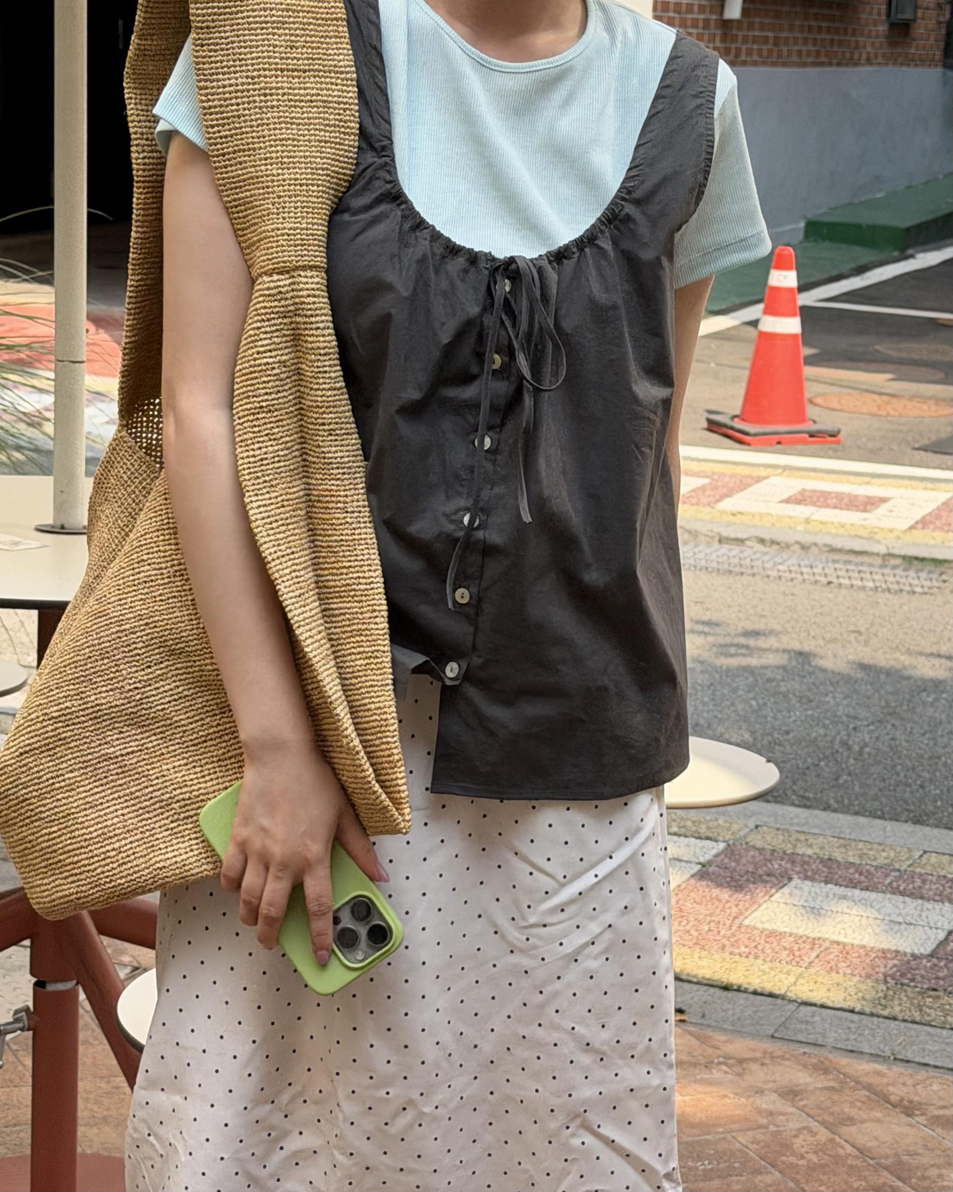 dew blouse (charcoal/white)