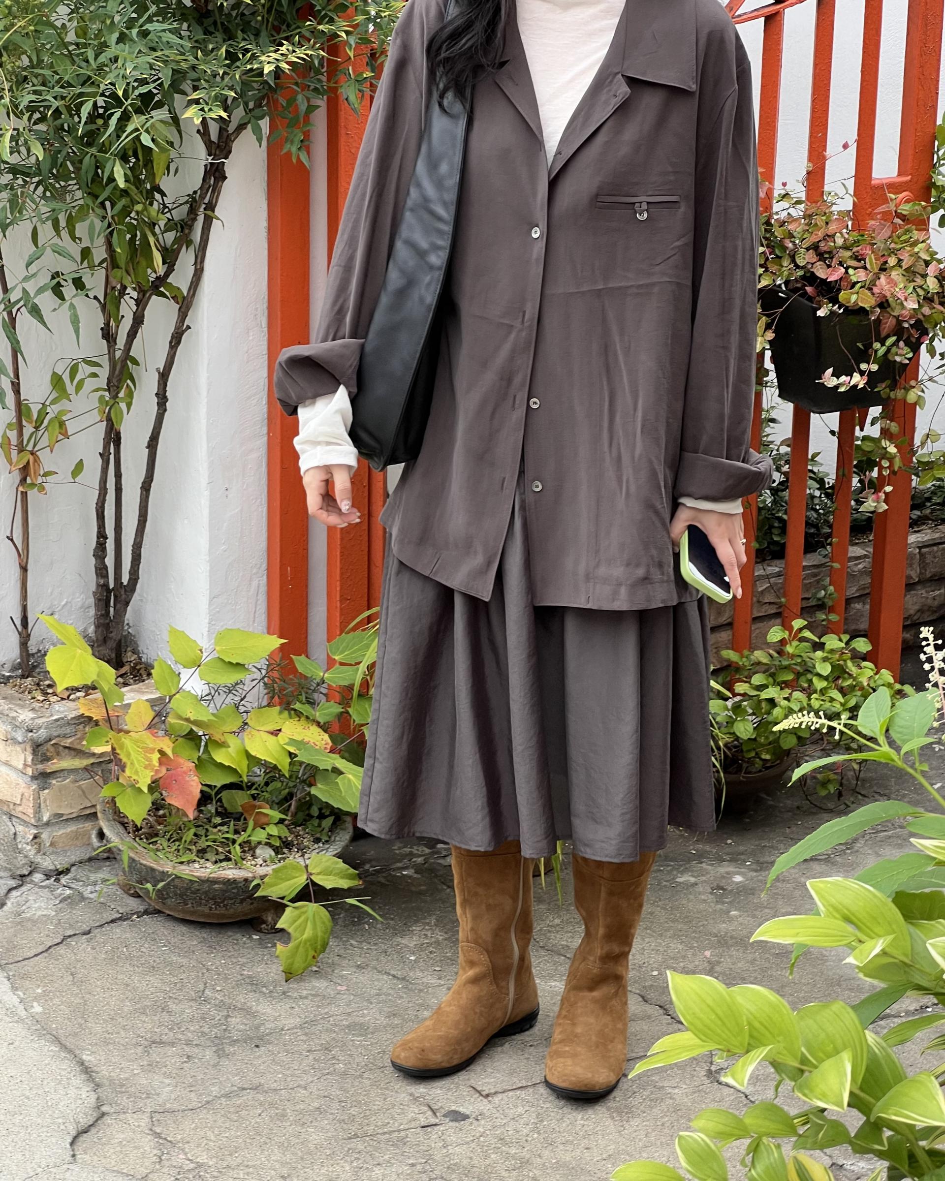 marge pintuck skirt (milk beige/charcoal)
