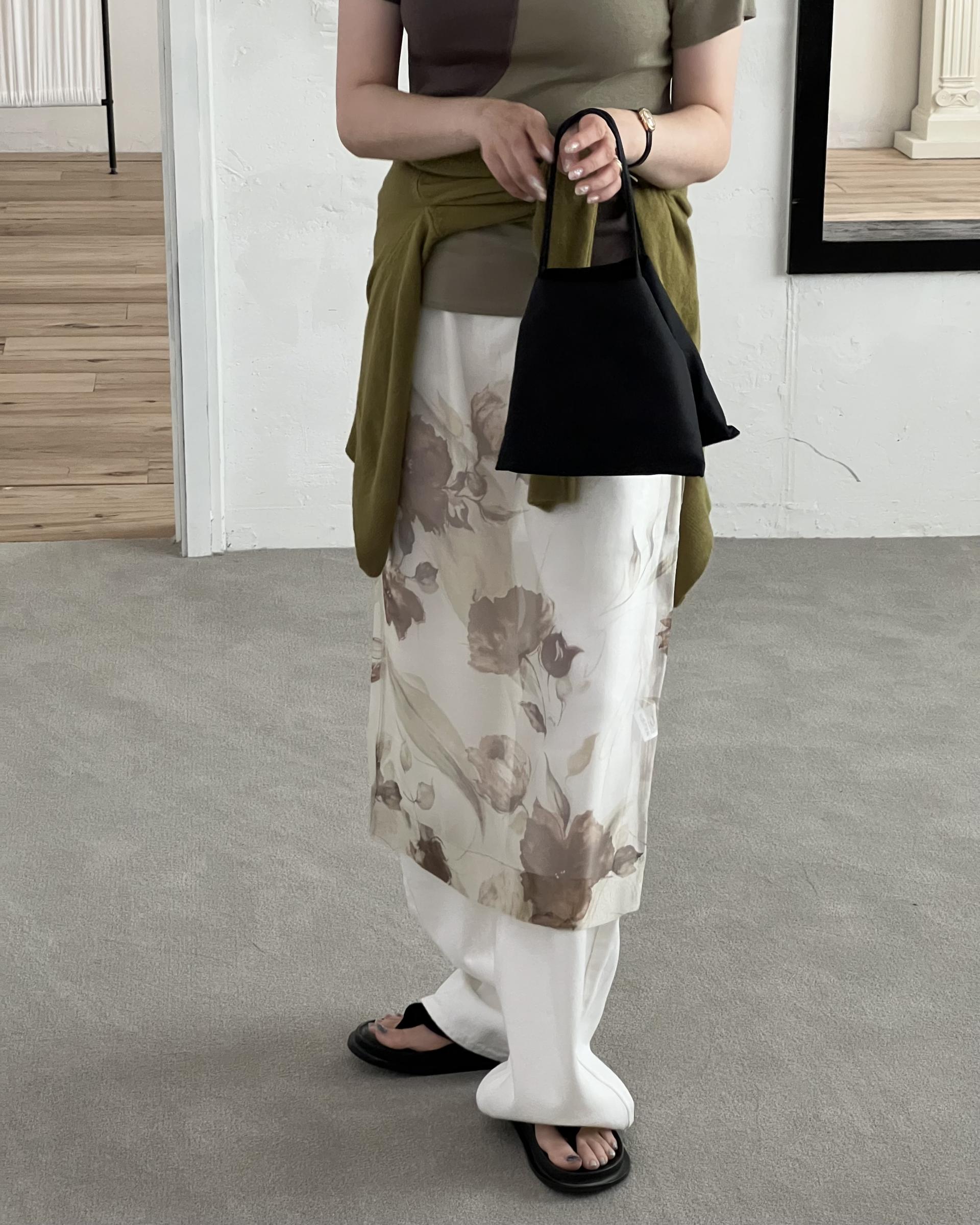 see layered skirt (grey/beige)