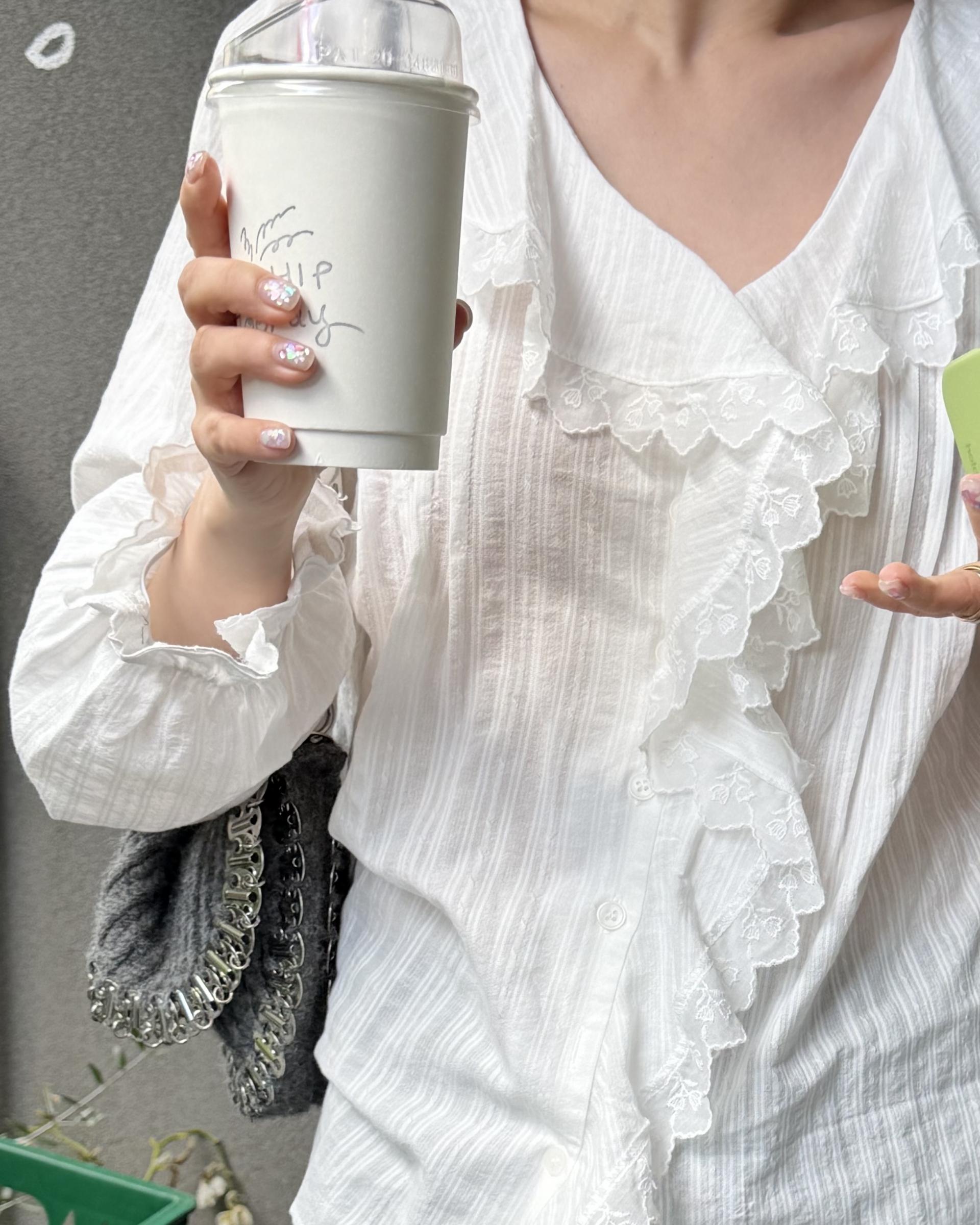 cottage ruffle lace blouse (white/check)
