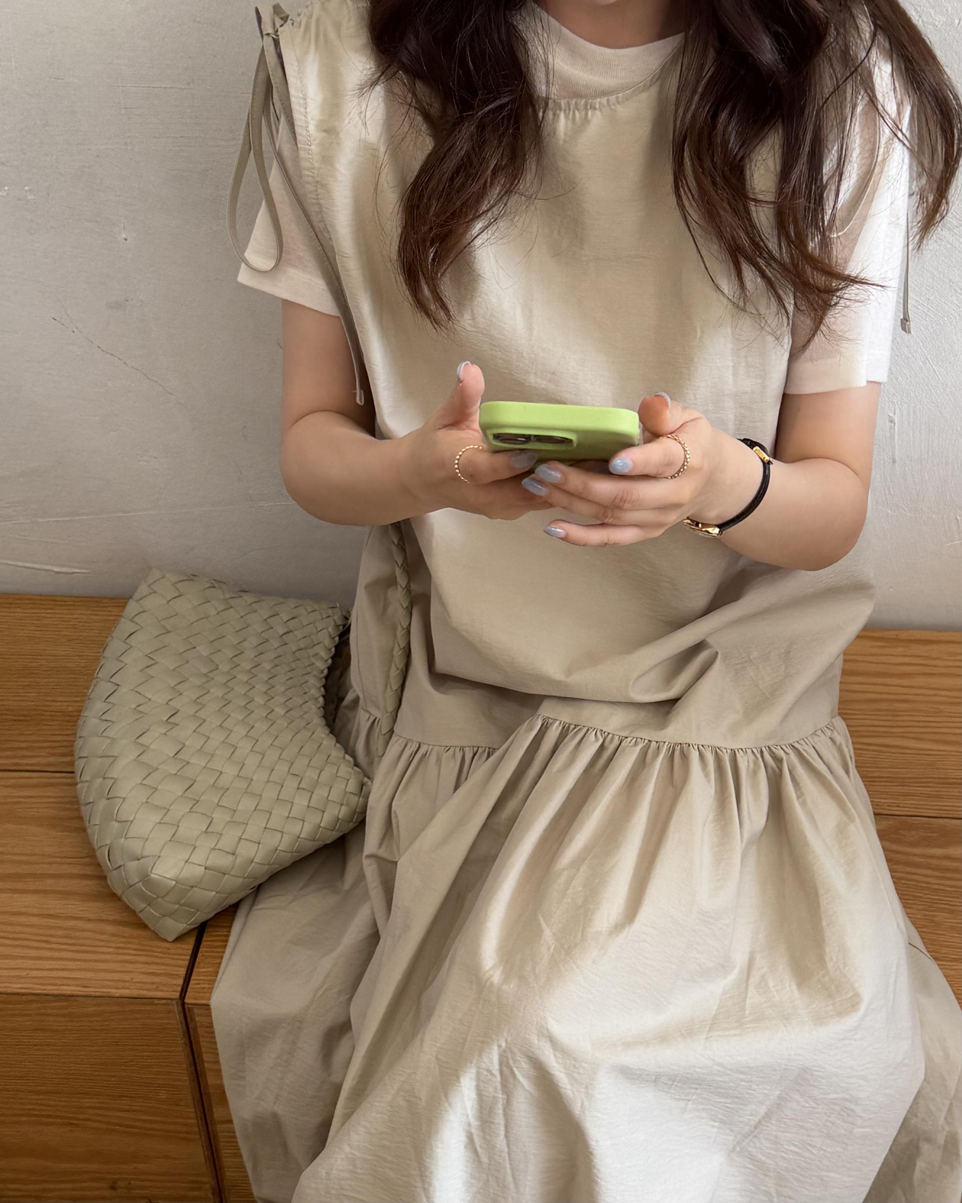 butter ribbon dress (beige/white)