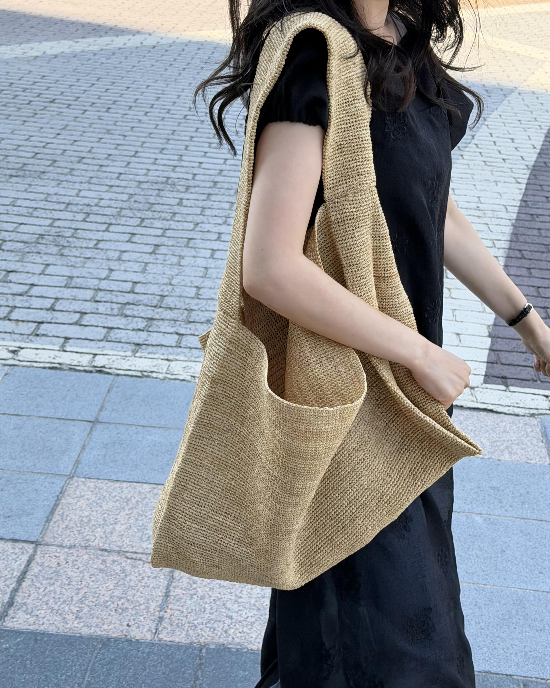 square blouse (white/brown/black)