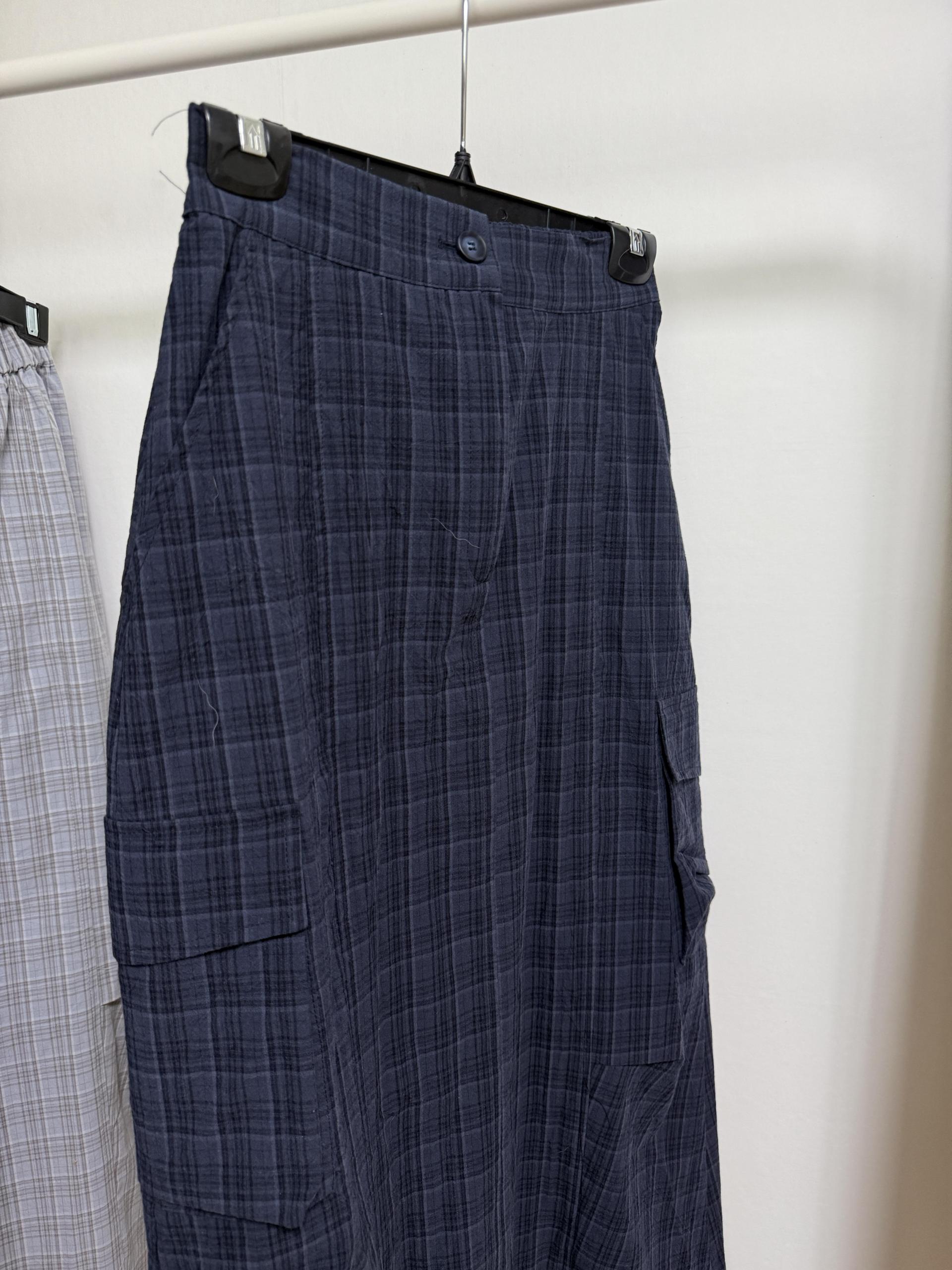 teddy check skirt (grey/navy)