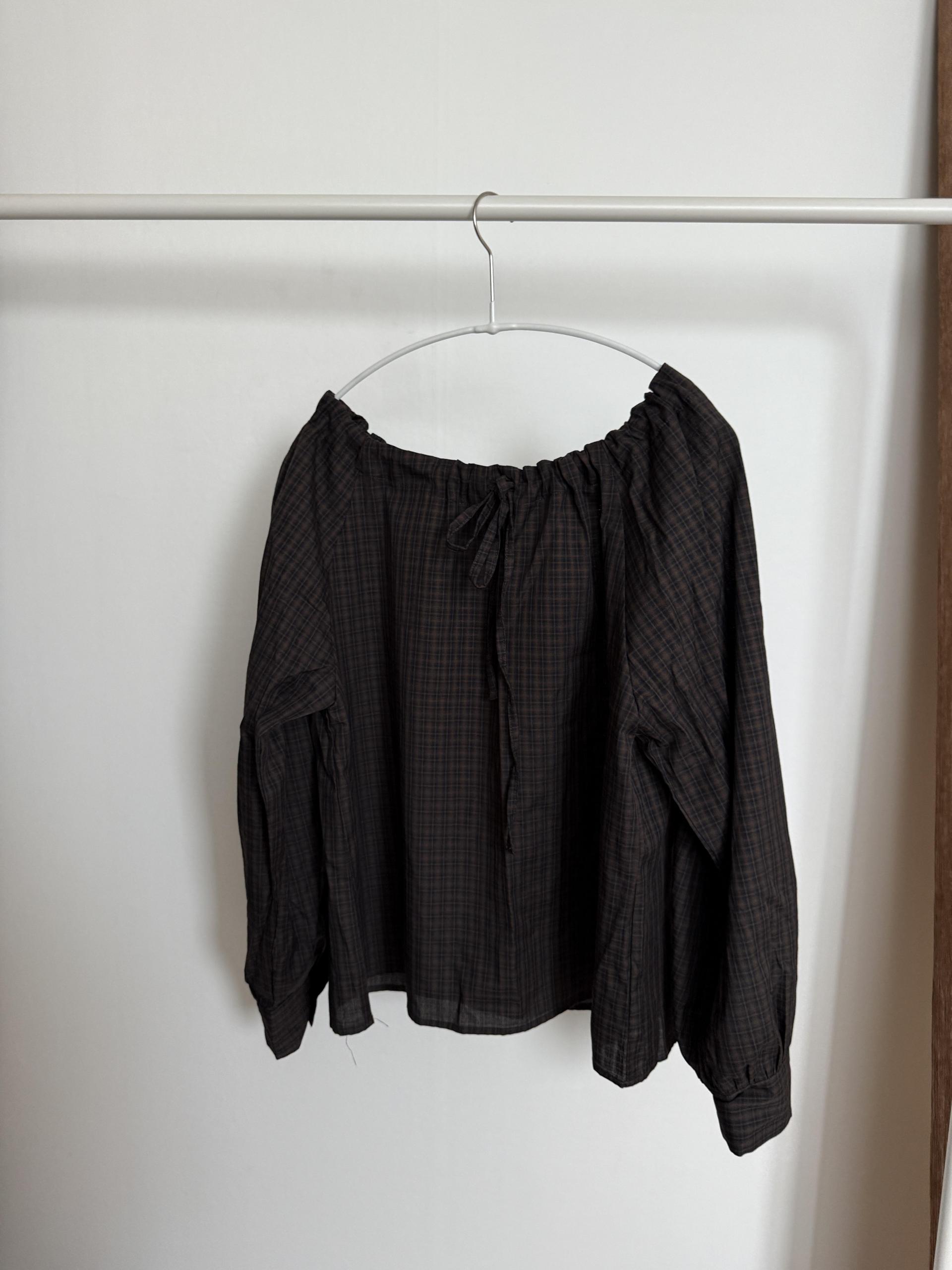 aman check blouse (brown)
