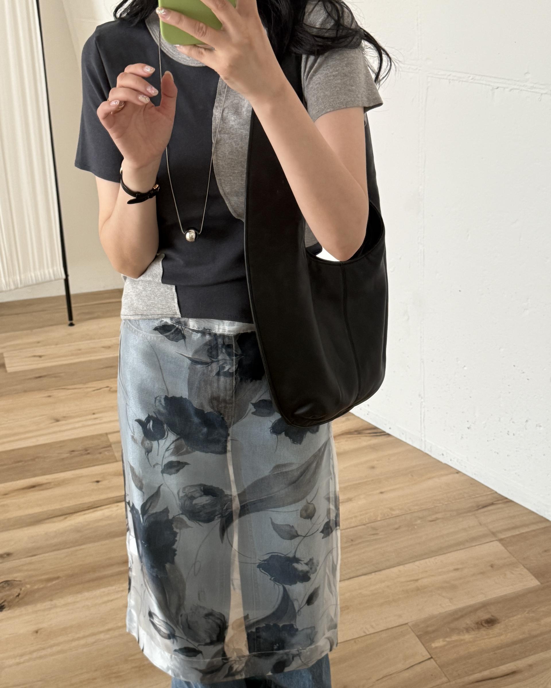 see layered skirt (grey/beige)