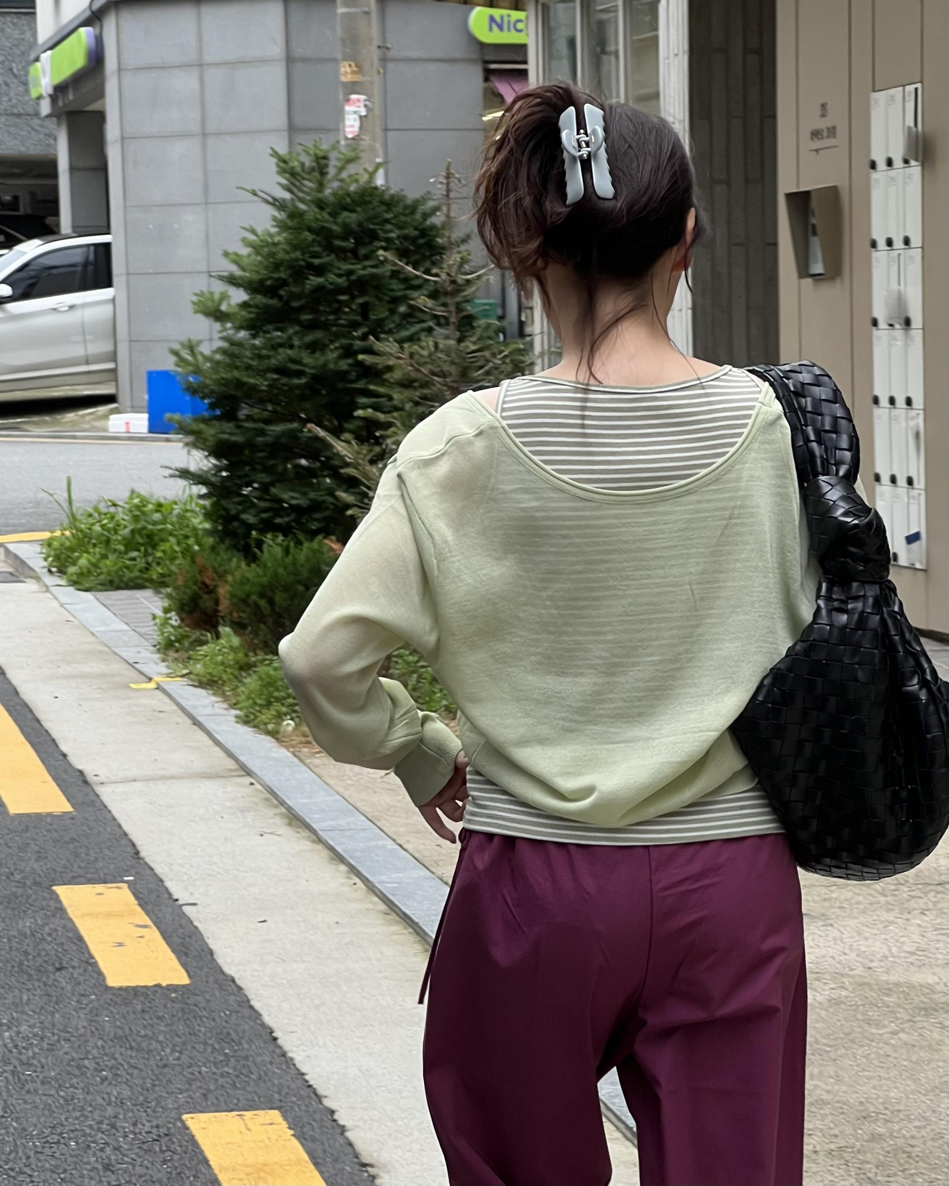 salt stripe sleeveless (blue/charcoal/pale grey/pale khaki)