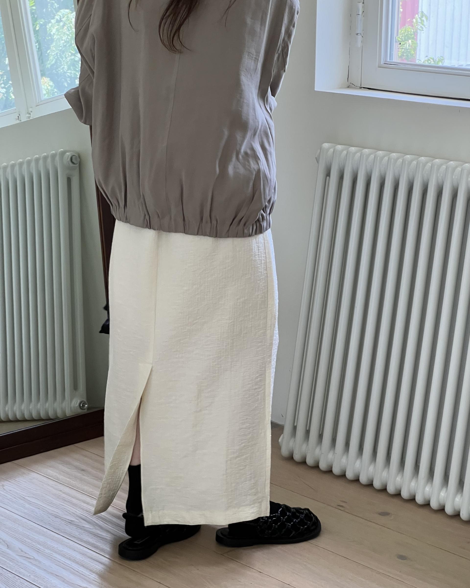 base wrinkle skirt (black/cream)