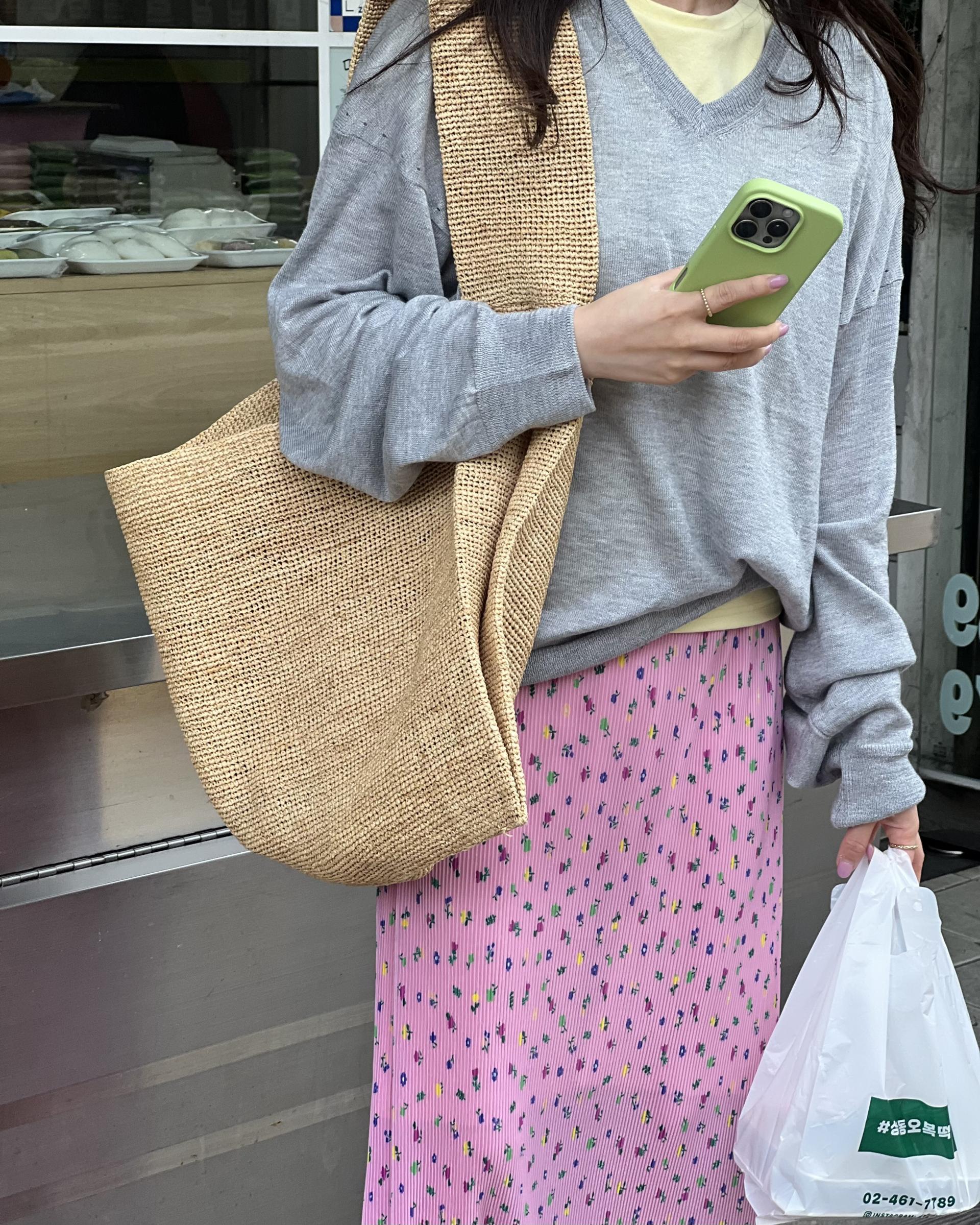 us v-neck knit