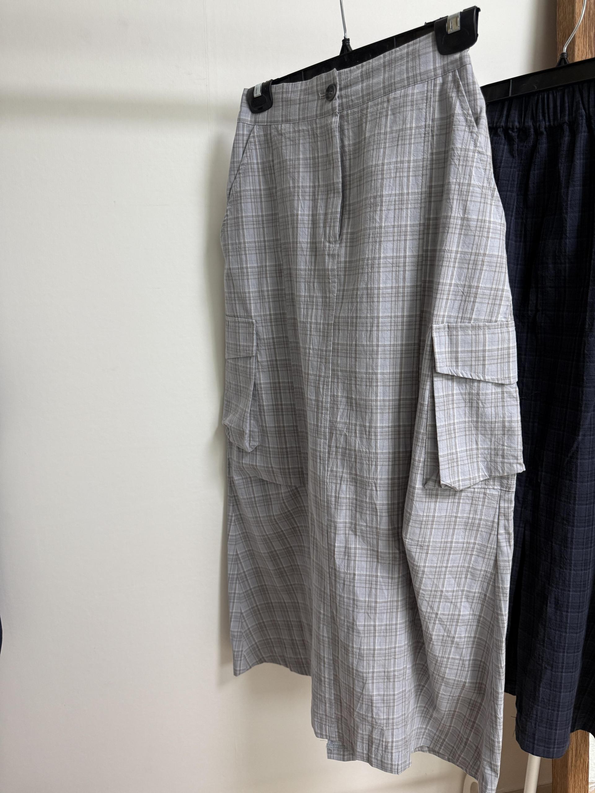teddy check skirt (grey/navy)