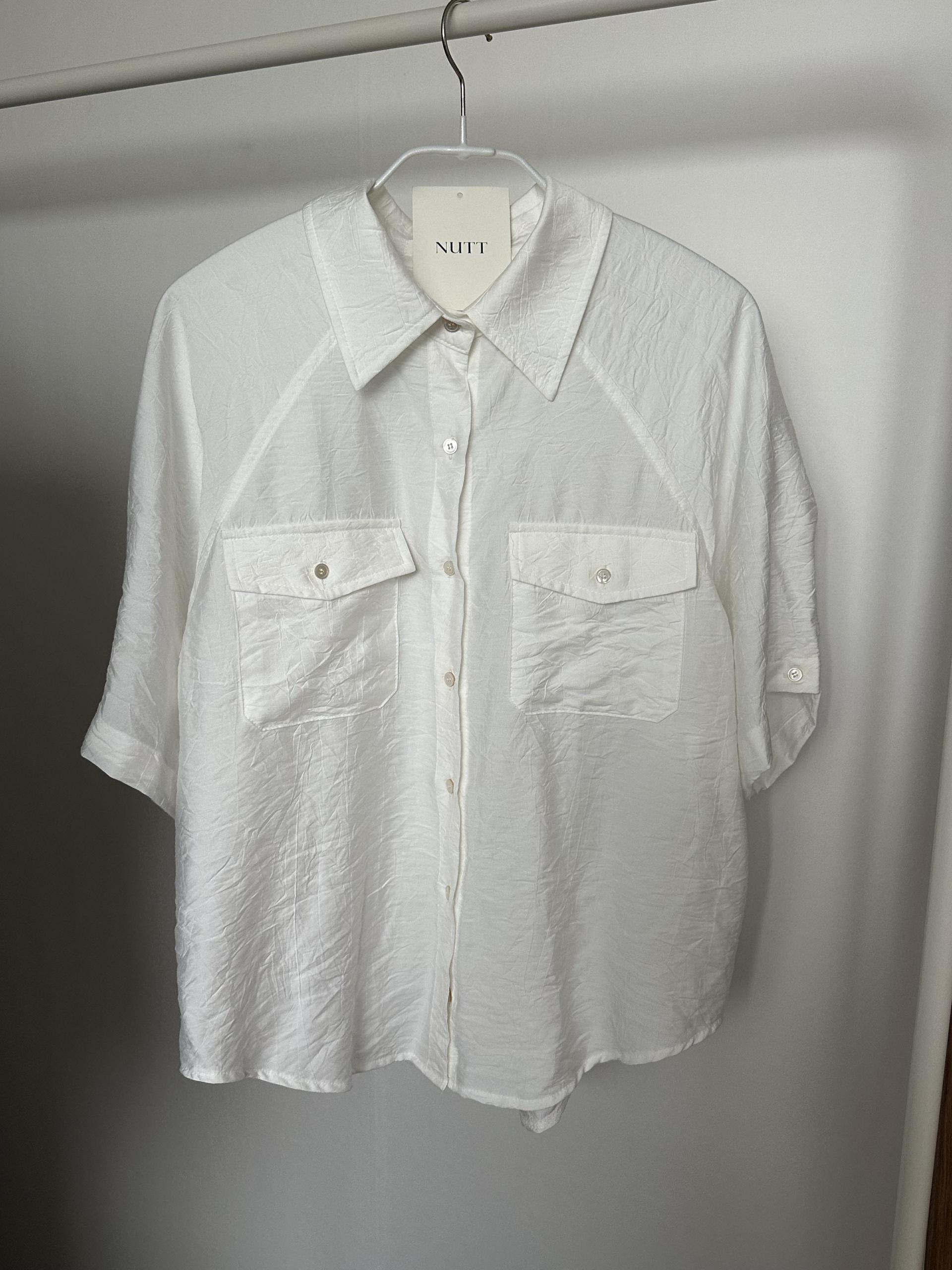 shell half shirt (cream/charcoal)