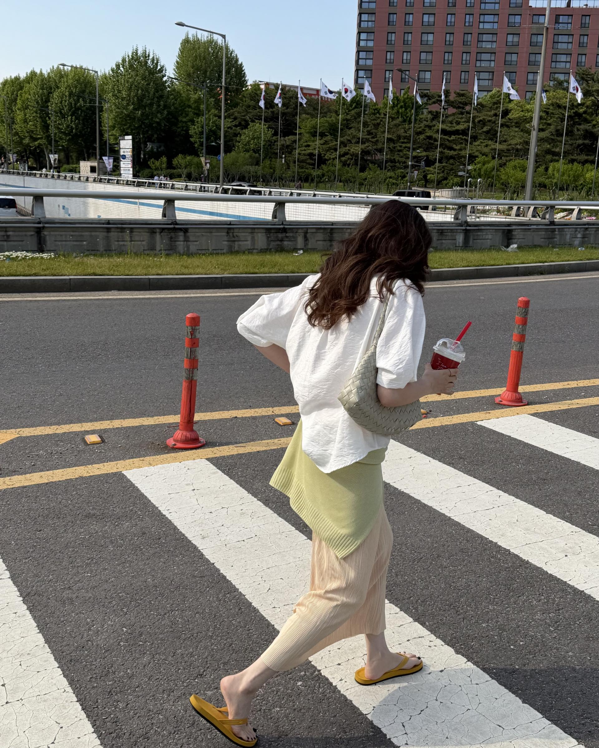 shell half shirt (cream/charcoal) 완