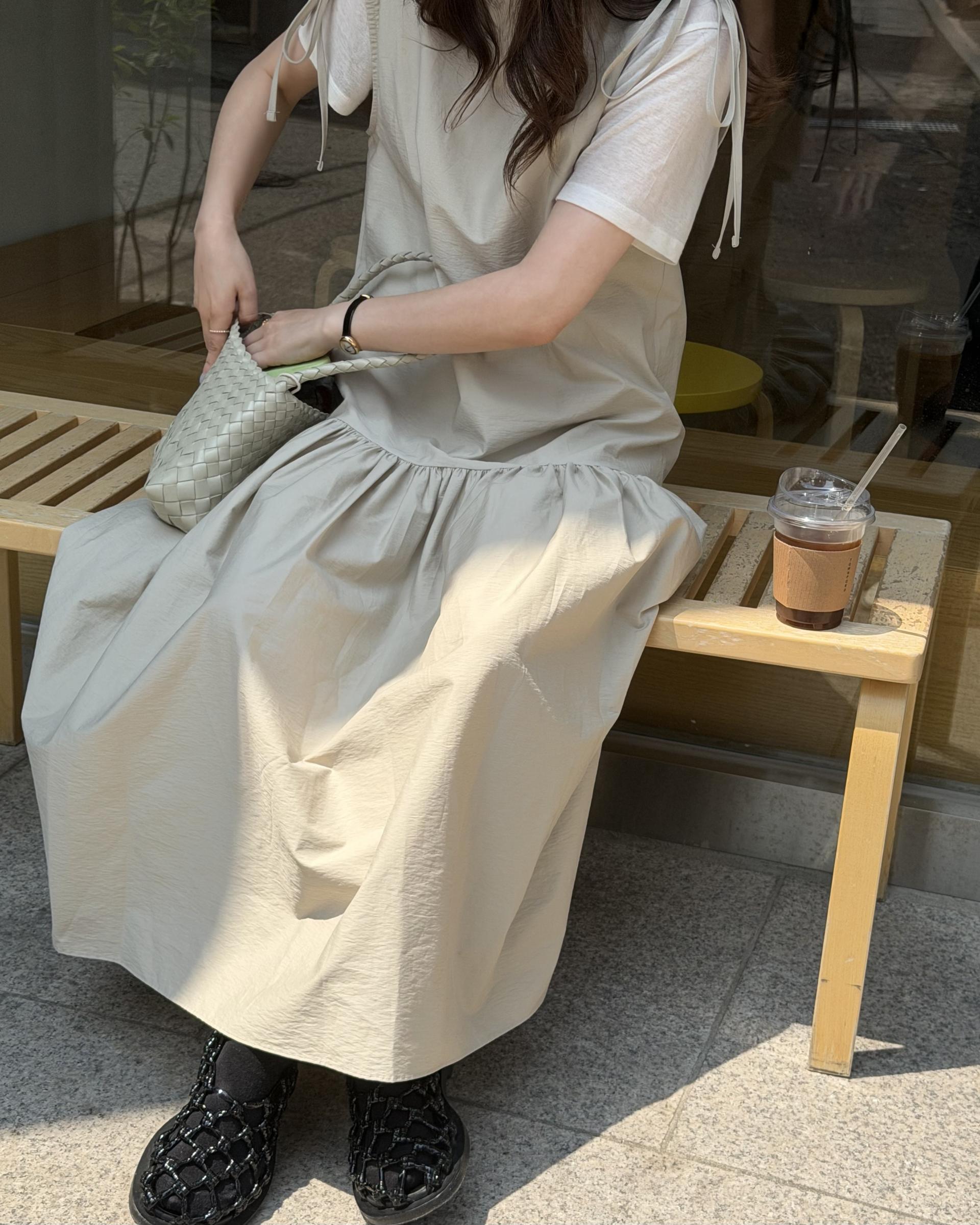 butter ribbon dress (beige/white)