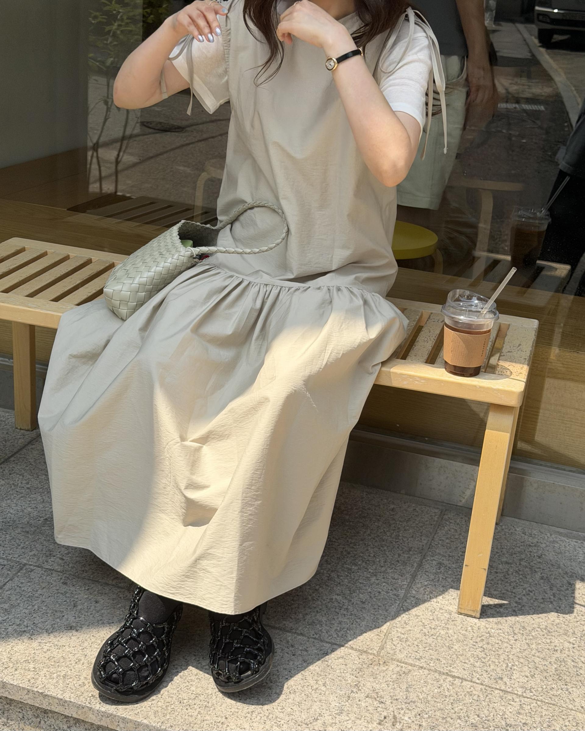 butter ribbon dress (beige/white)