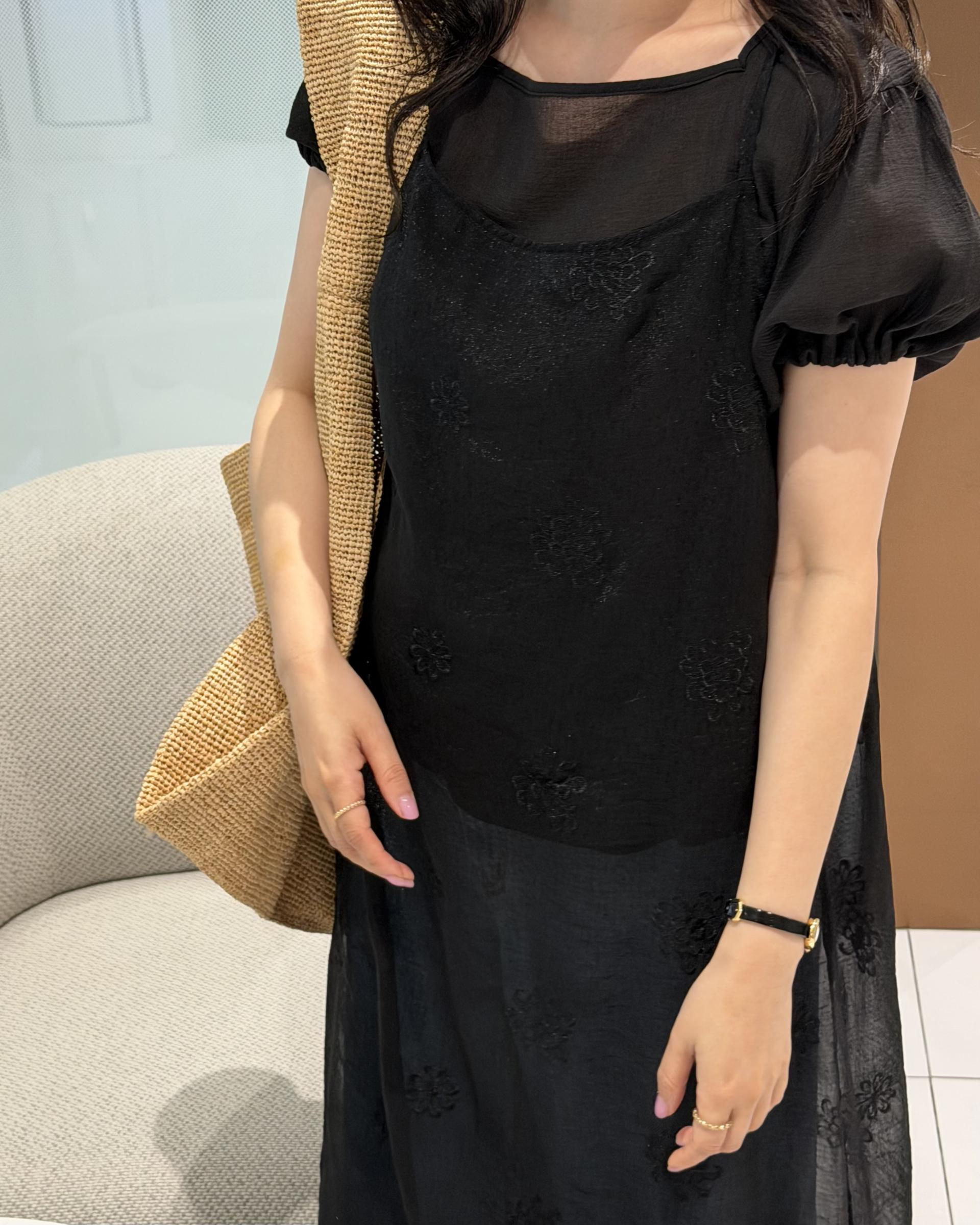 square blouse (white/brown/black)