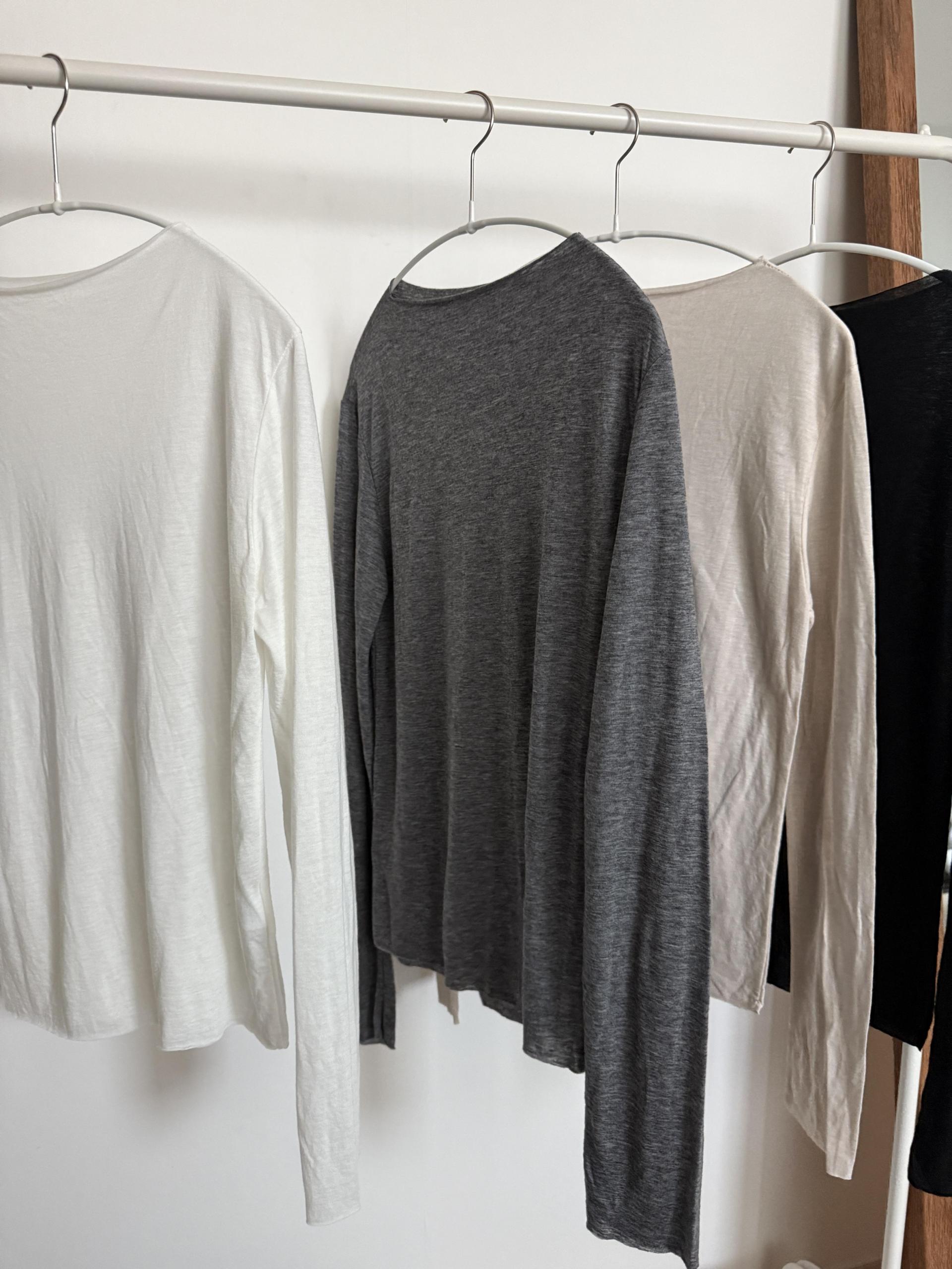wool skin top (ivory/beige/charcoal/black)