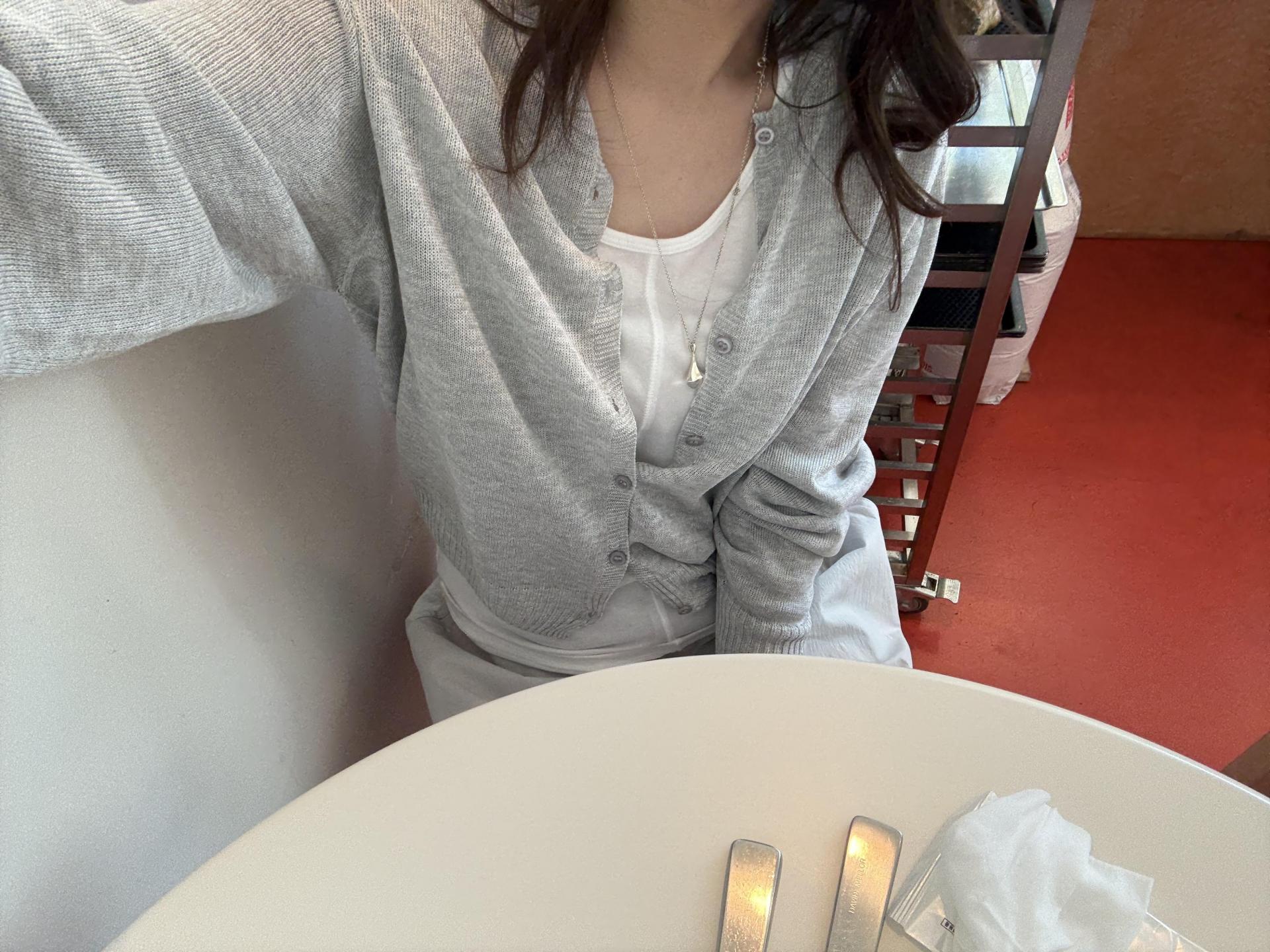 slow sleeveless