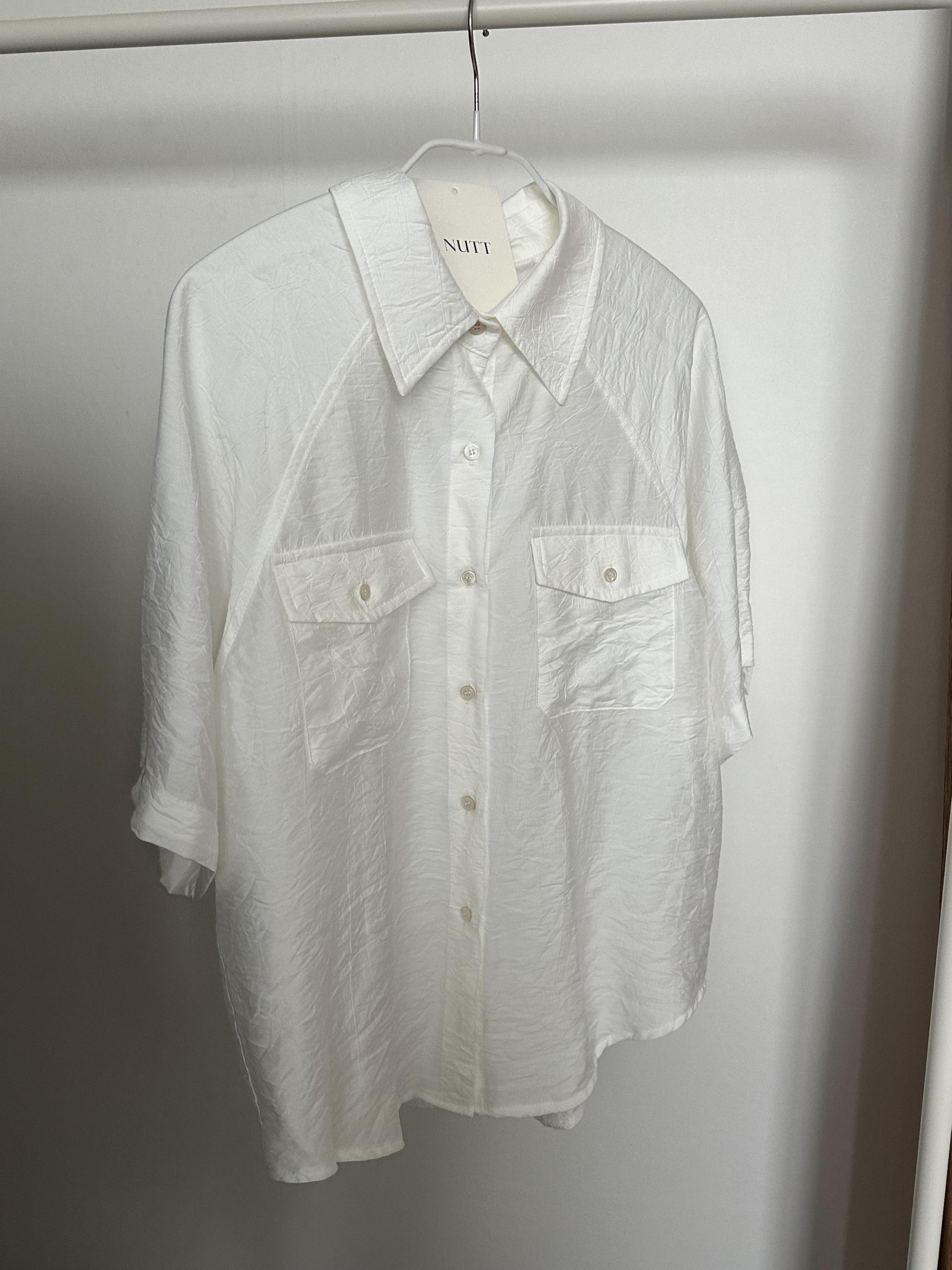 shell half shirt (cream/charcoal)