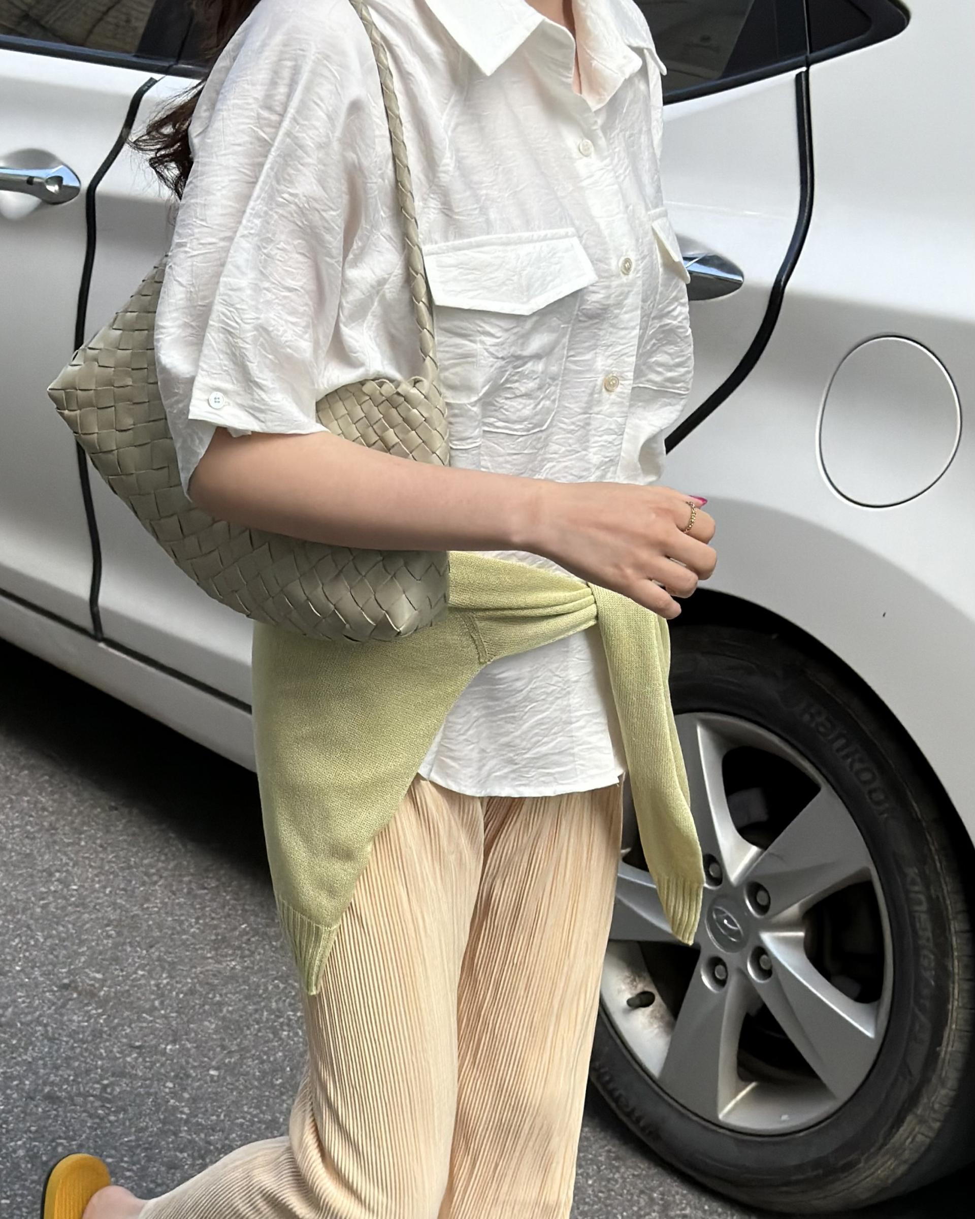 shell half shirt (cream/charcoal)