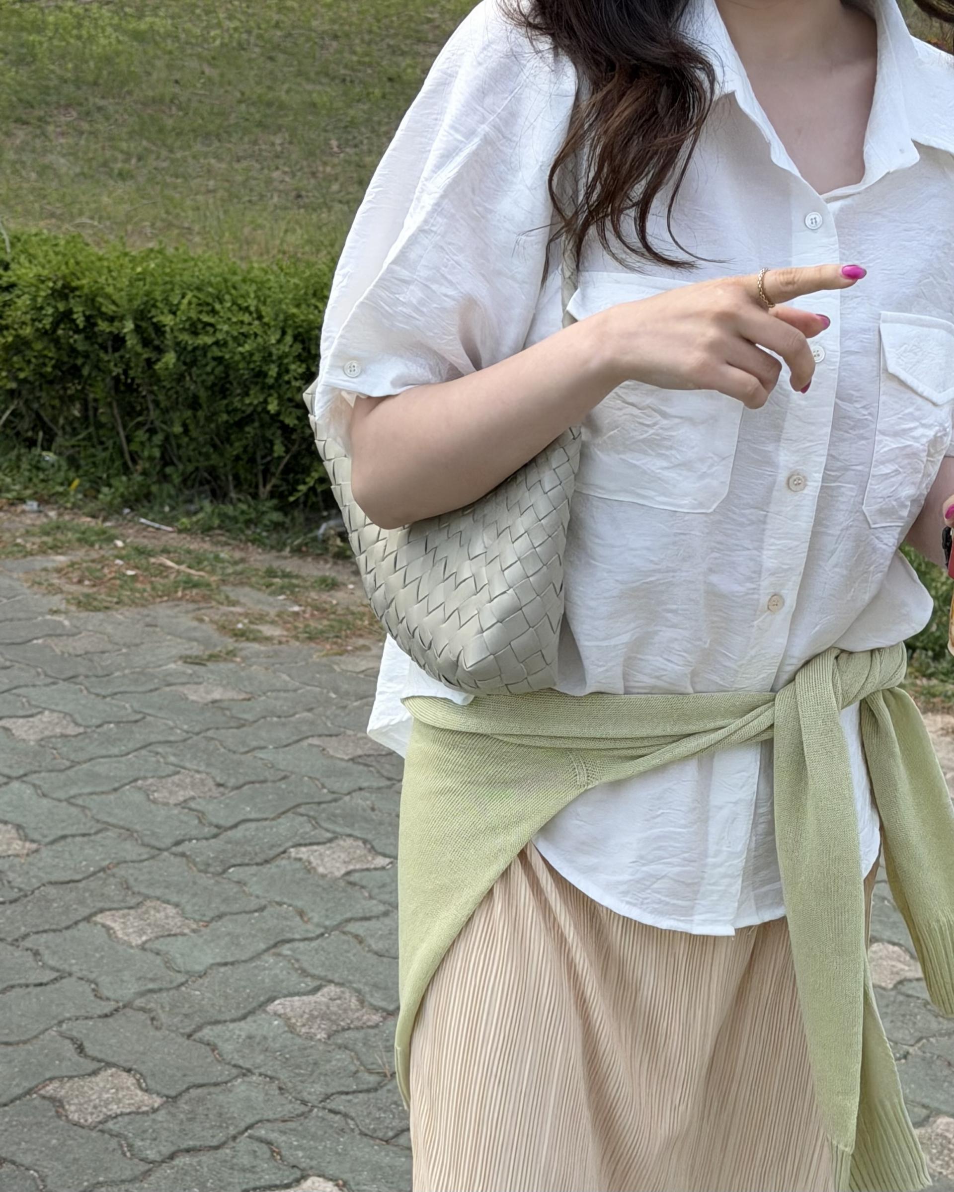 shell half shirt (cream/charcoal) 완