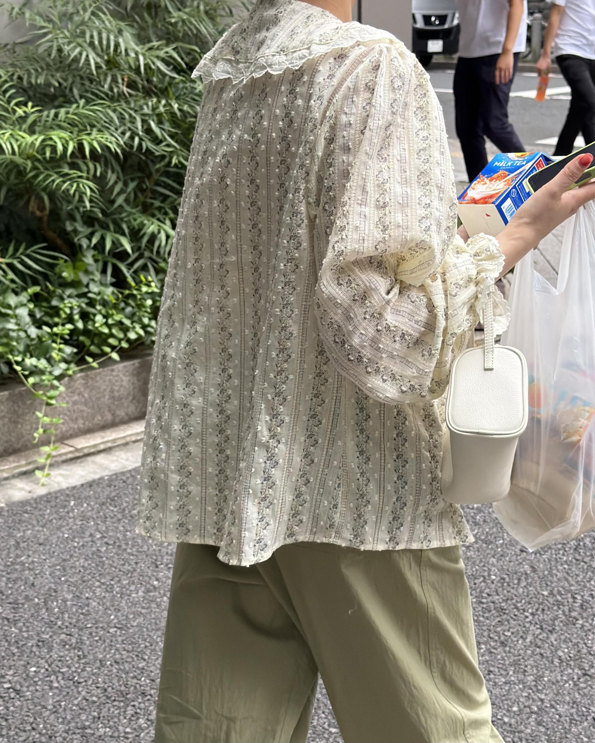 cottage ruffle lace blouse (flower)