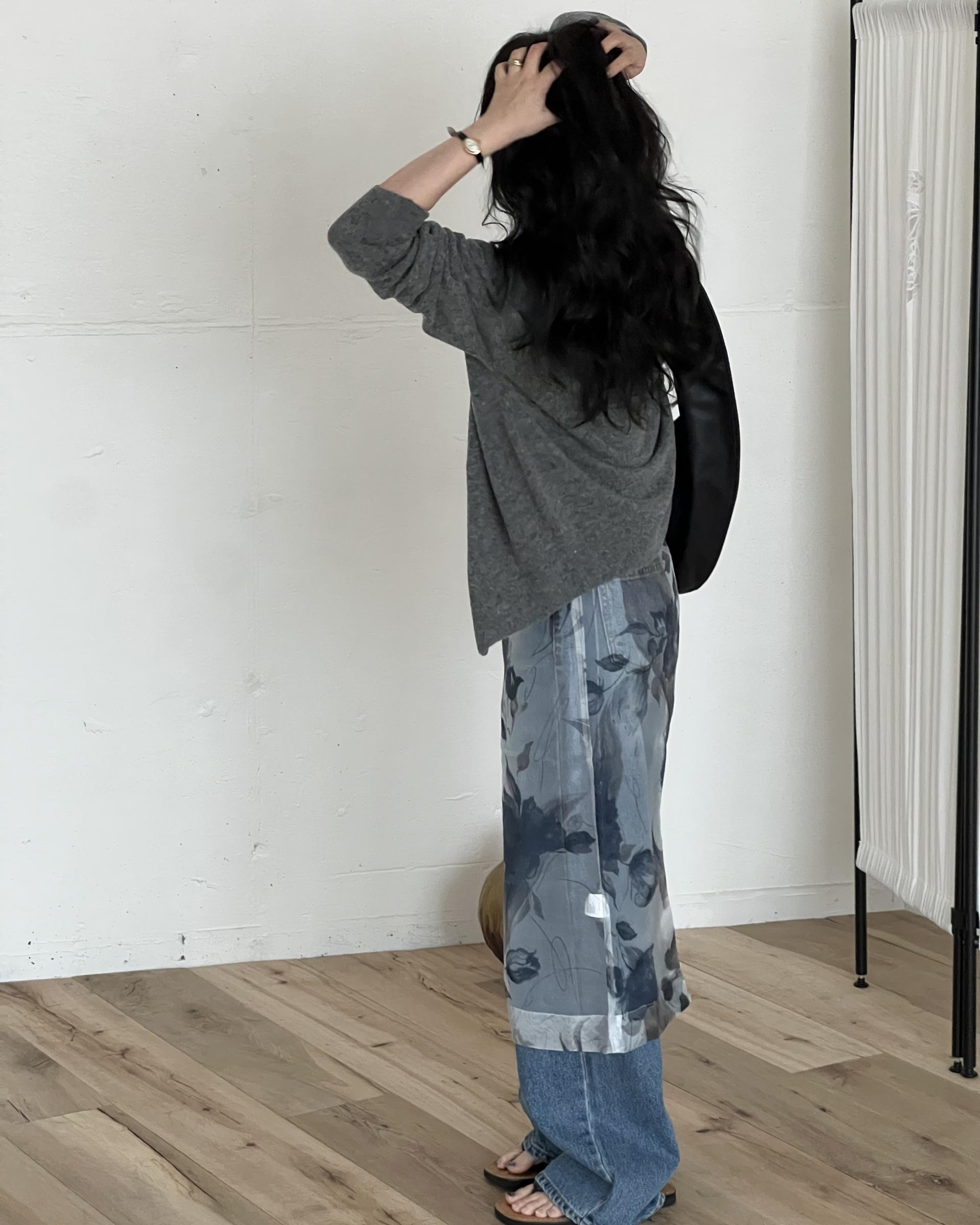 see layered skirt (grey/beige)