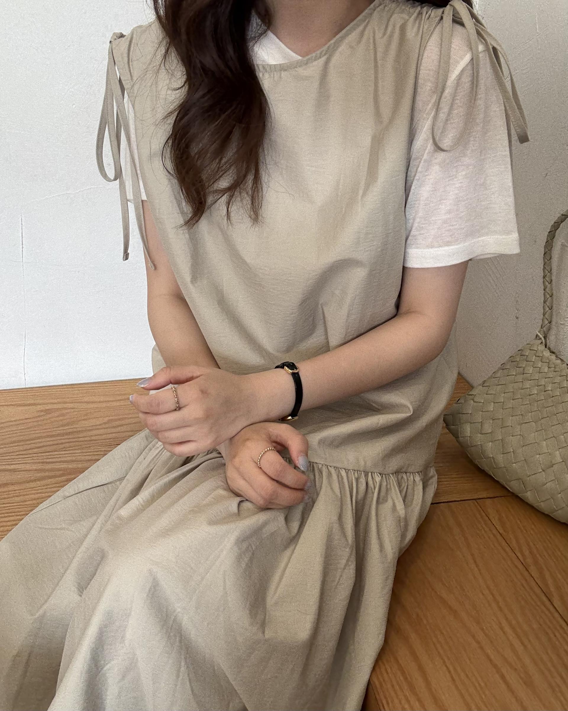 butter ribbon dress (beige/white)