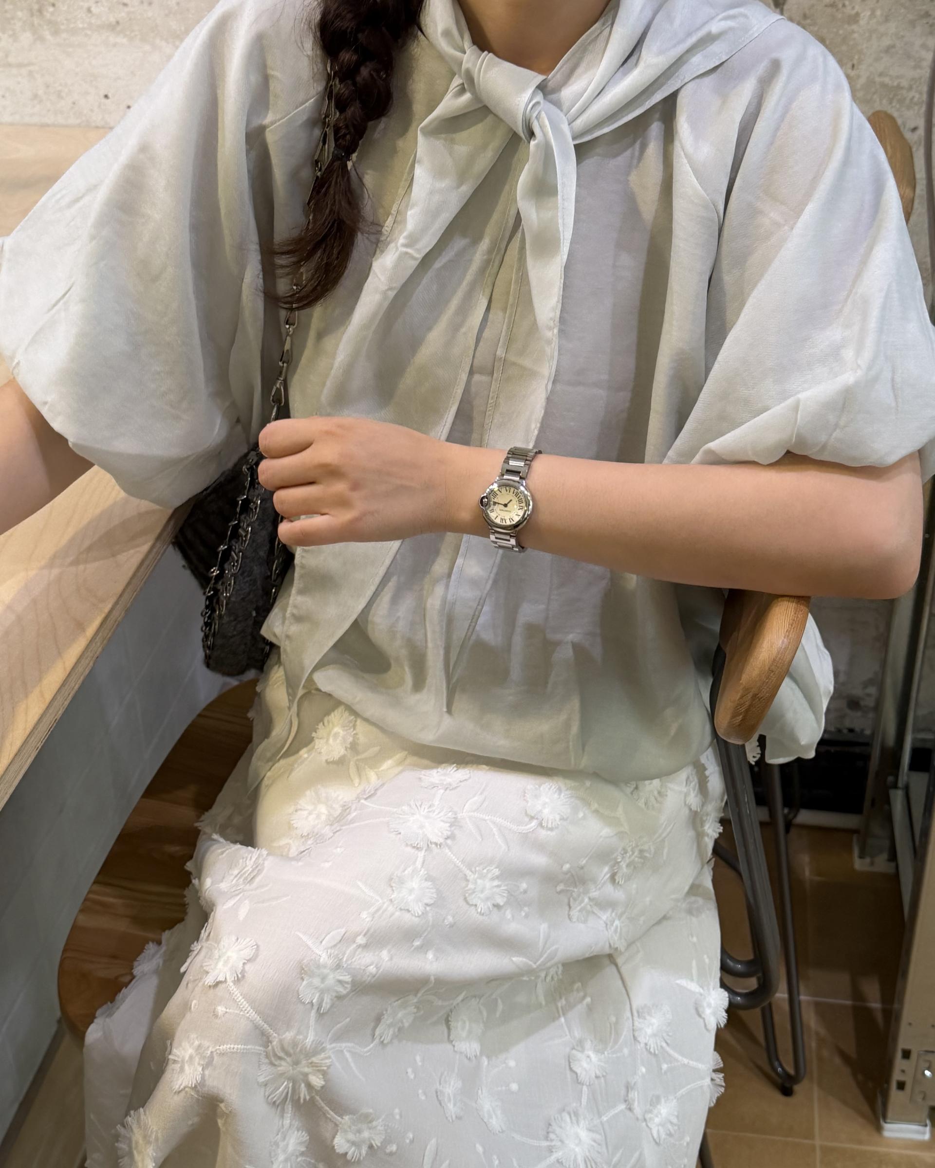 tete scarf blouse