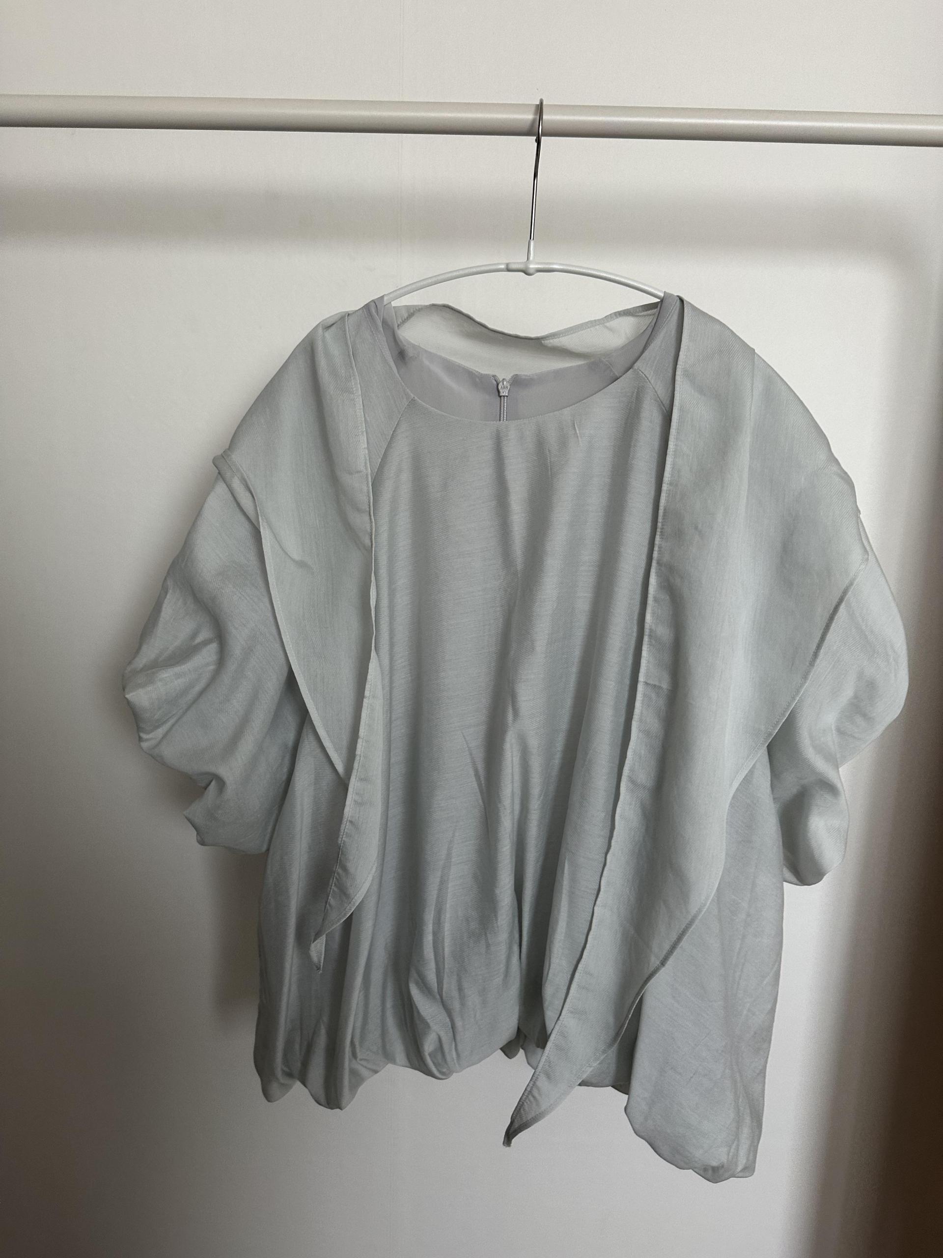 tete scarf blouse