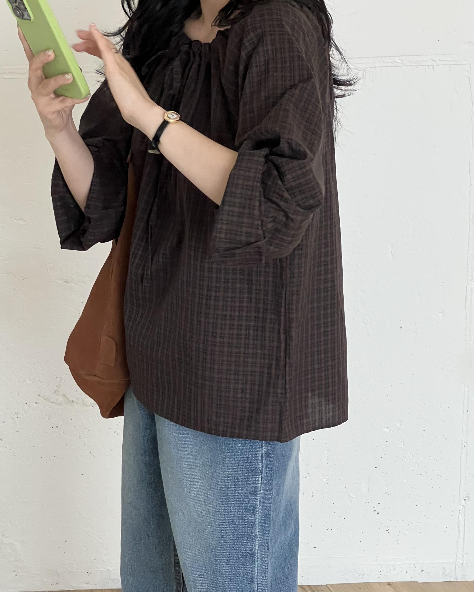 aman check blouse (brown)