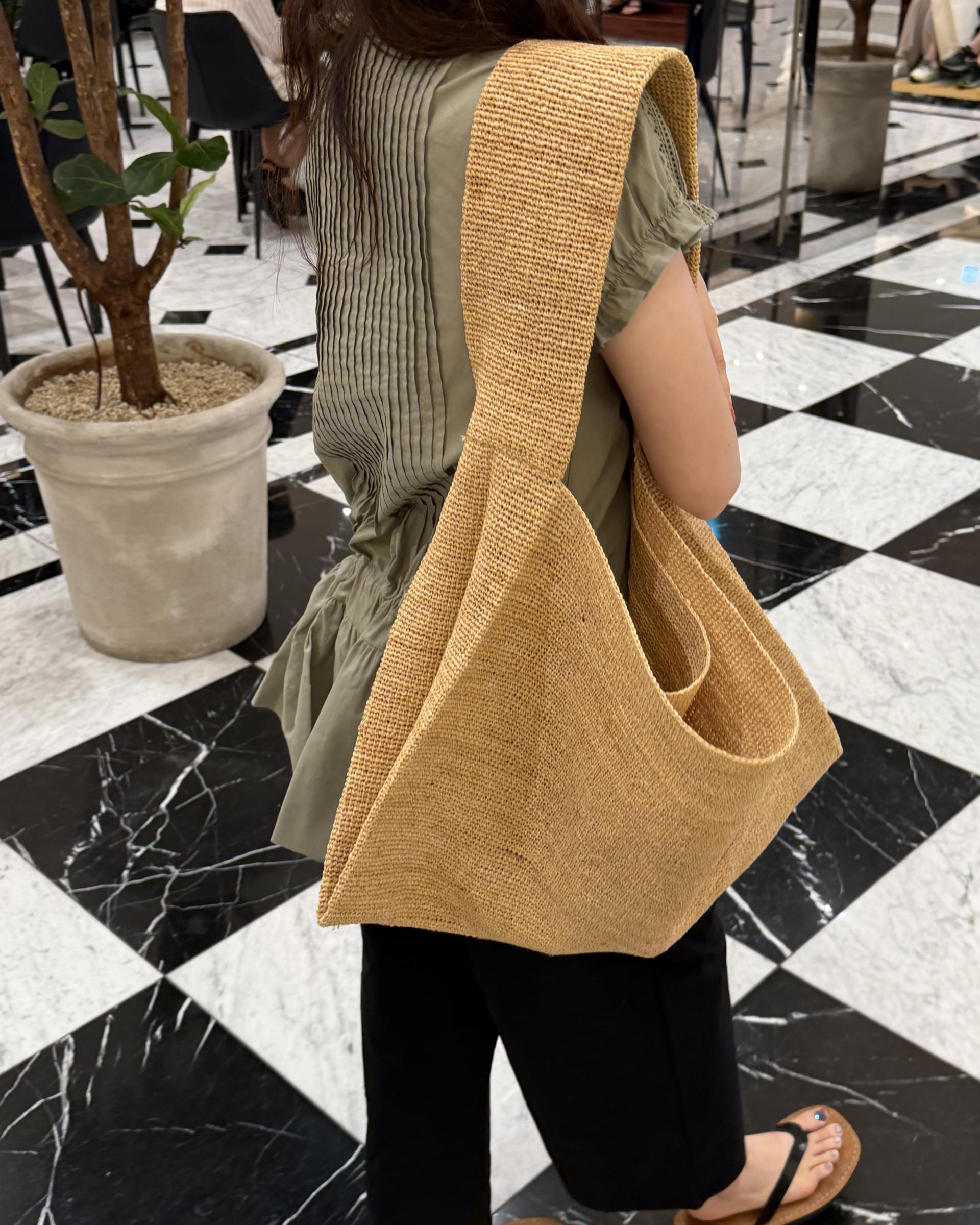deborah pintuck dress (khaki/ivory/navy) 소재추가