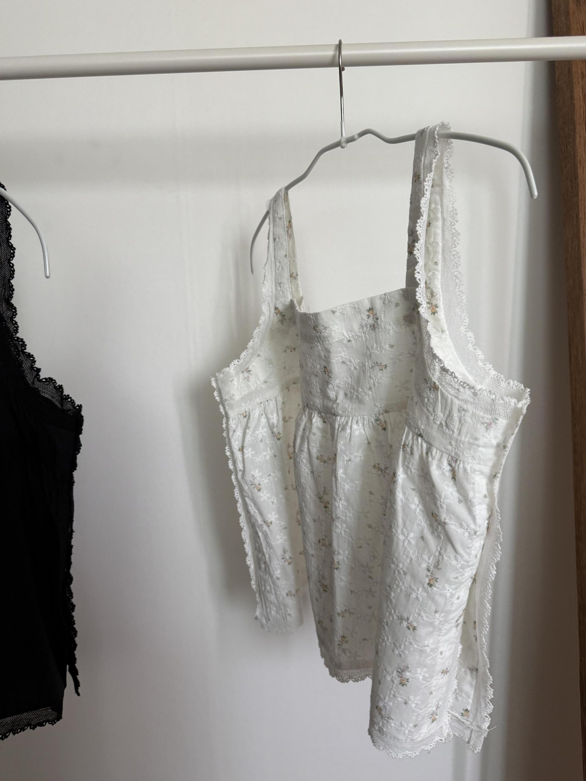 primrose blouse (flower/black)
