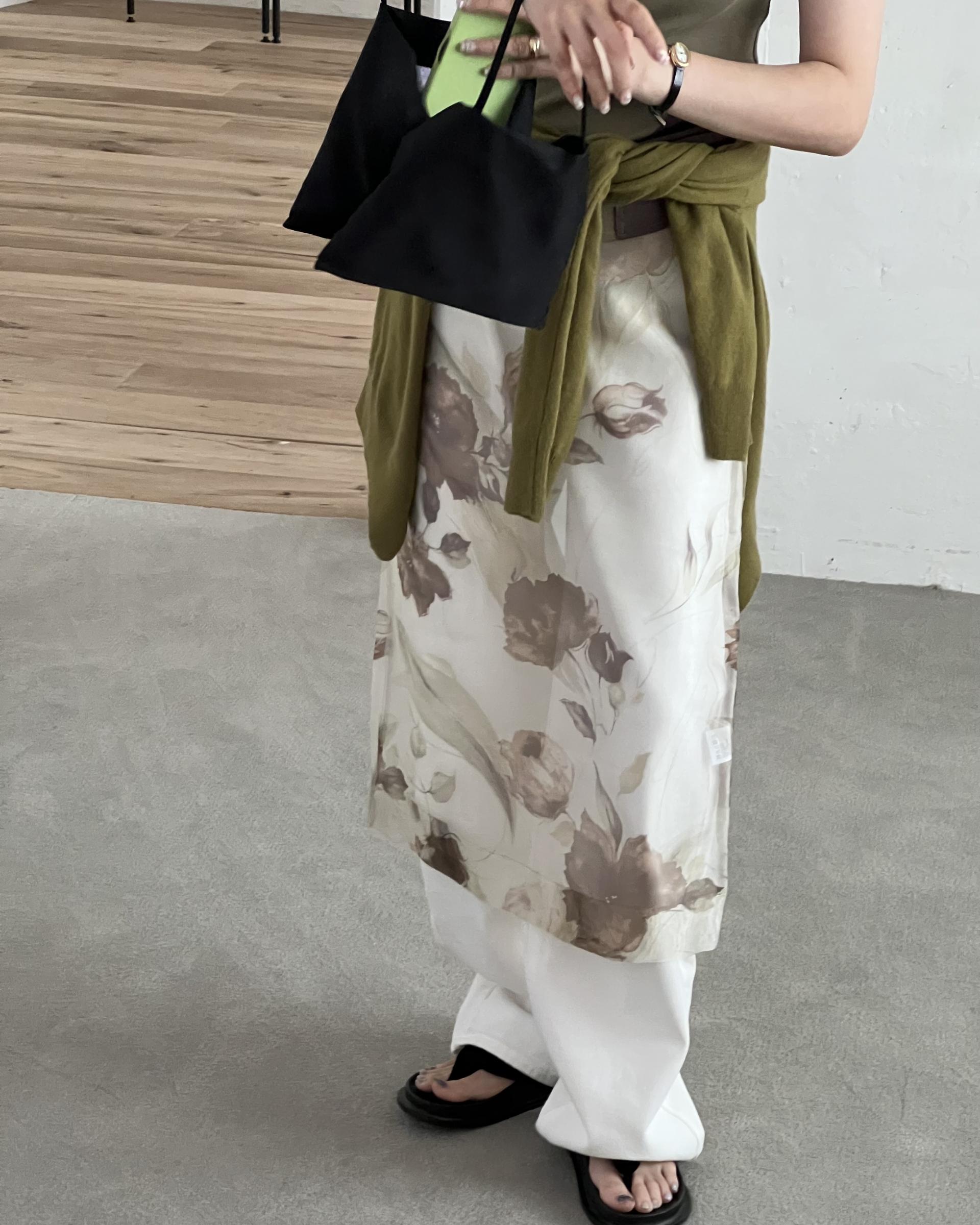 see layered skirt (grey/beige)