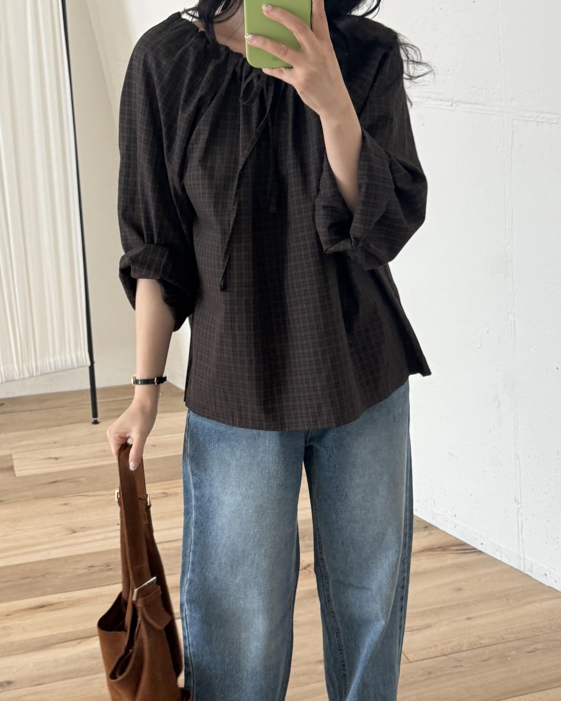 aman check blouse (brown)