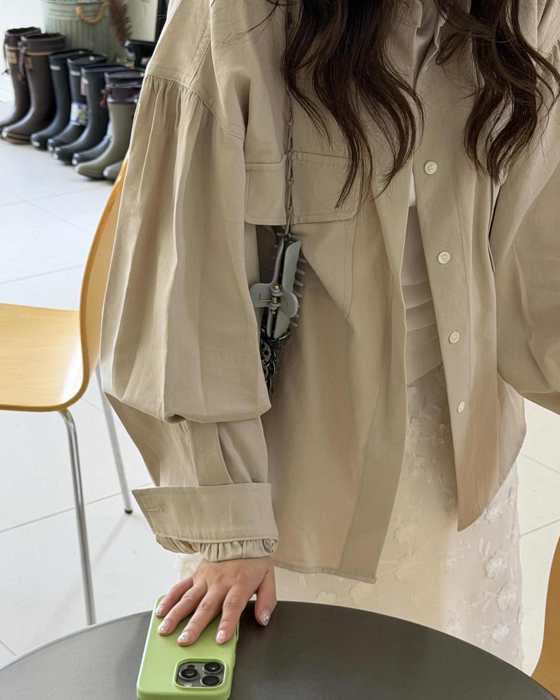 magnet shirring blouse (cream/beige)
