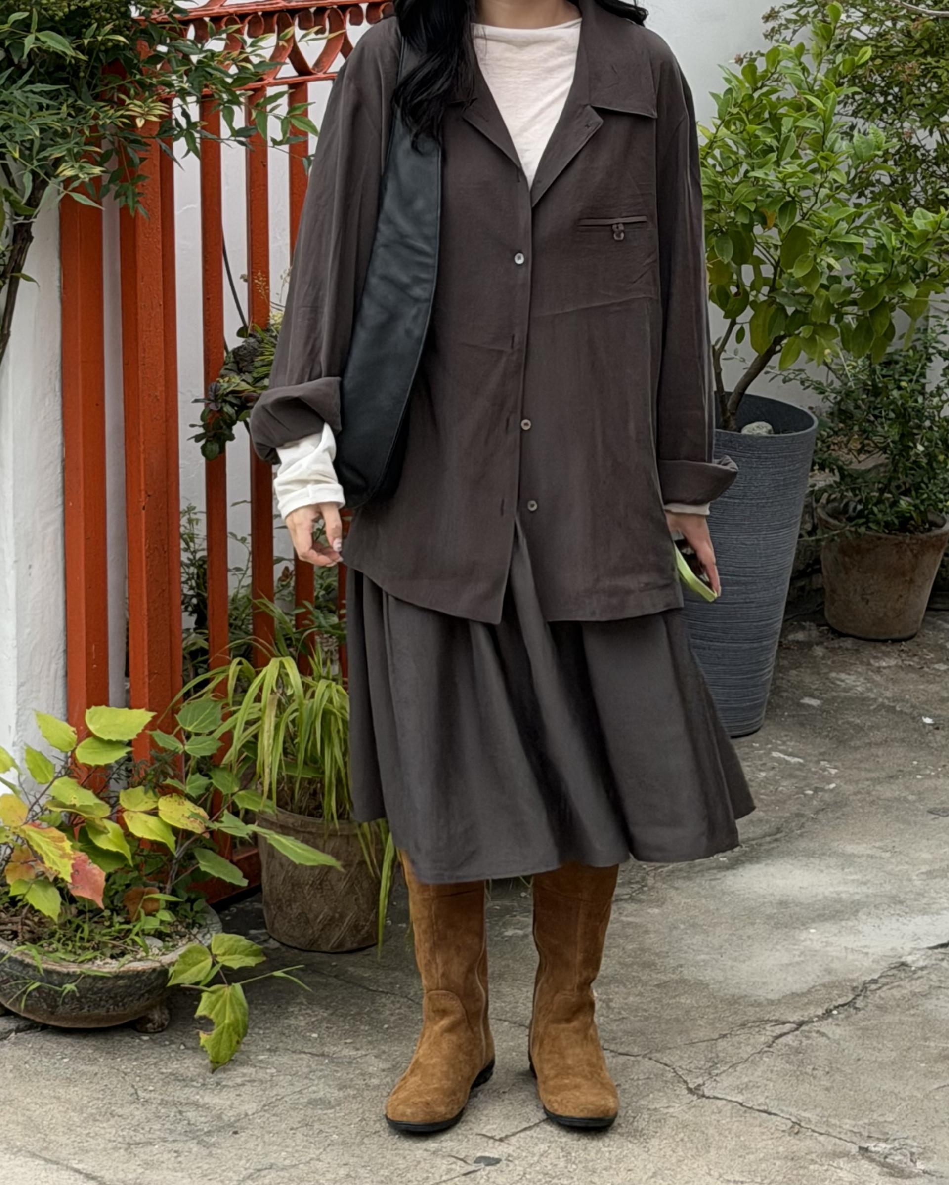 marge pintuck skirt (milk beige/charcoal)