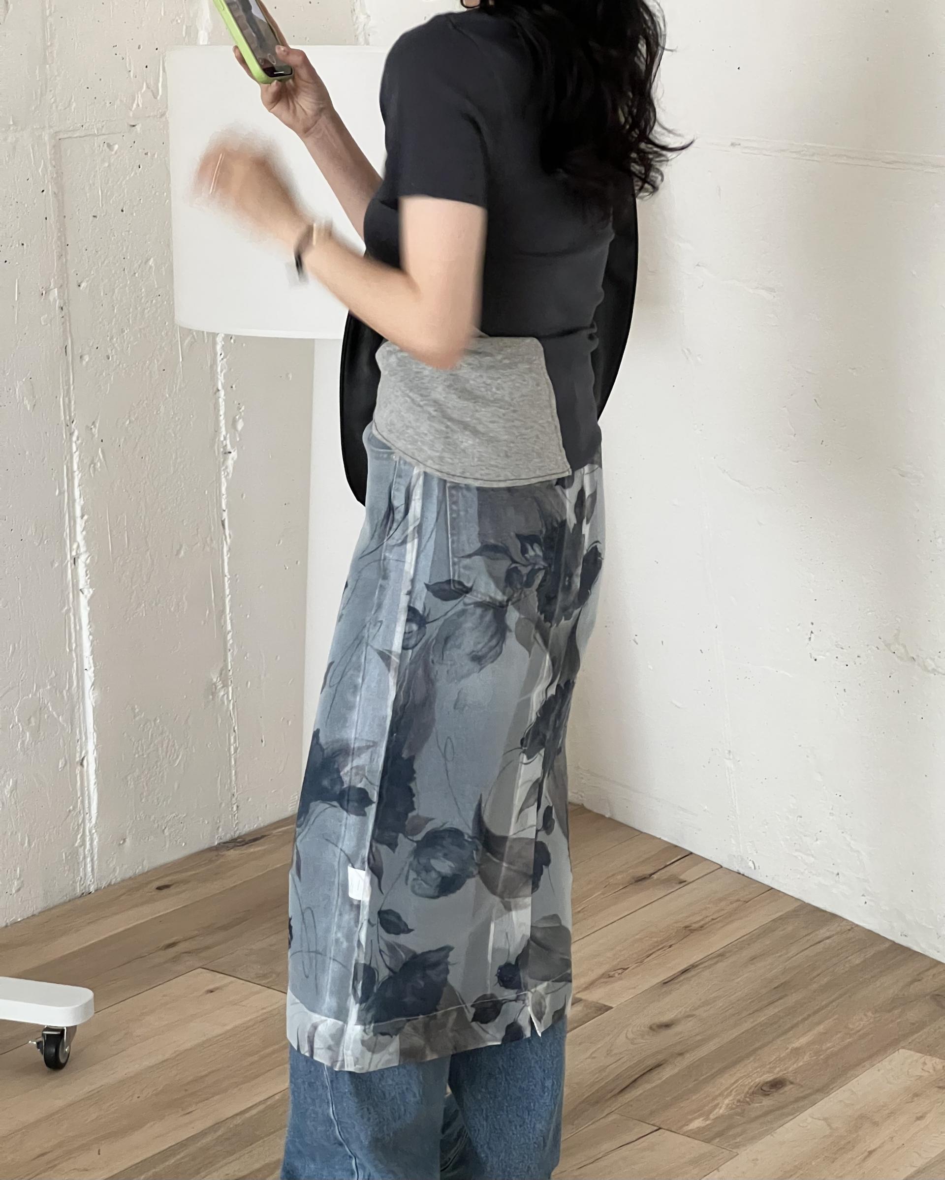 see layered skirt (grey/beige)