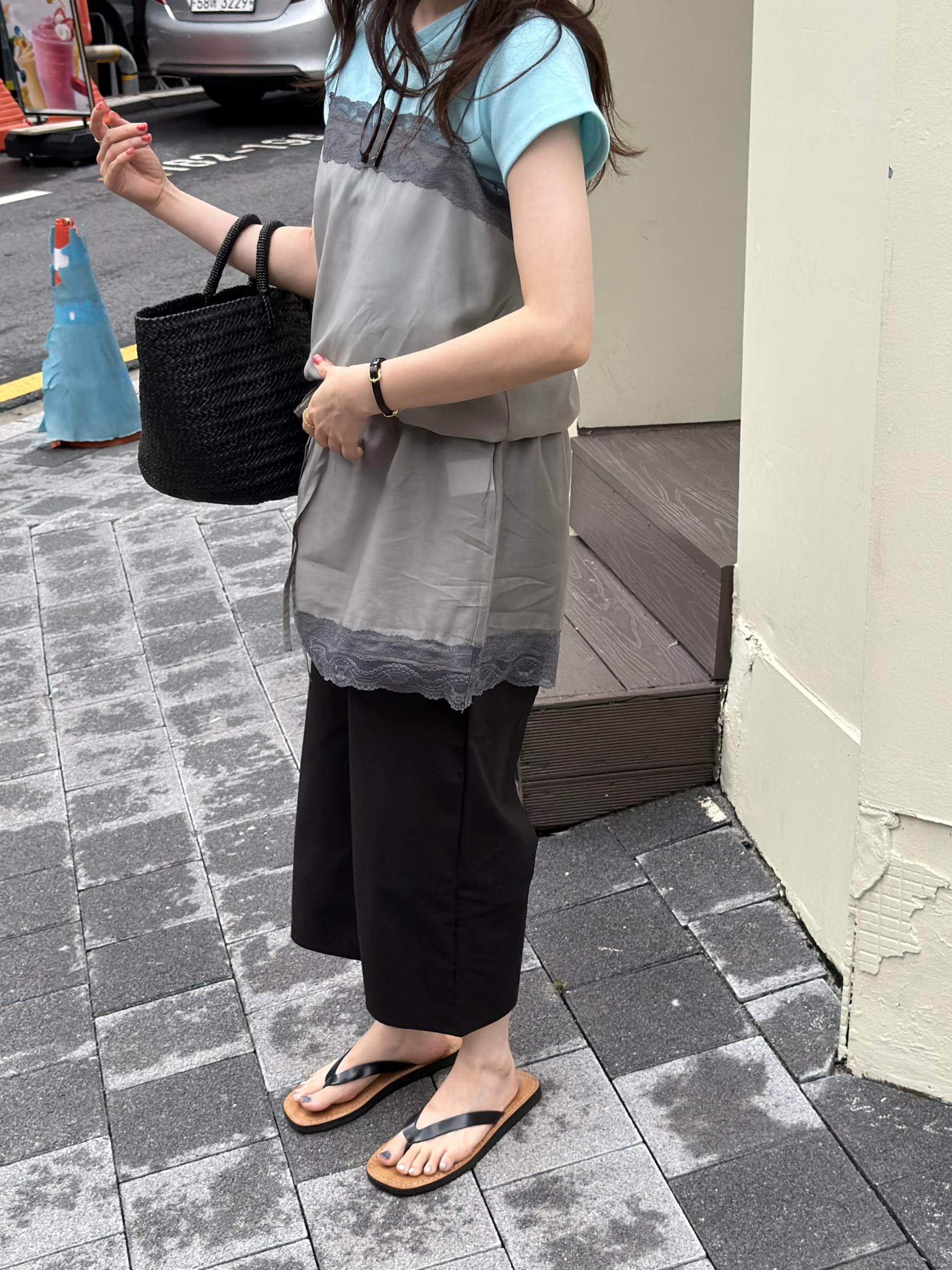 madame lace dress (butter/grey)