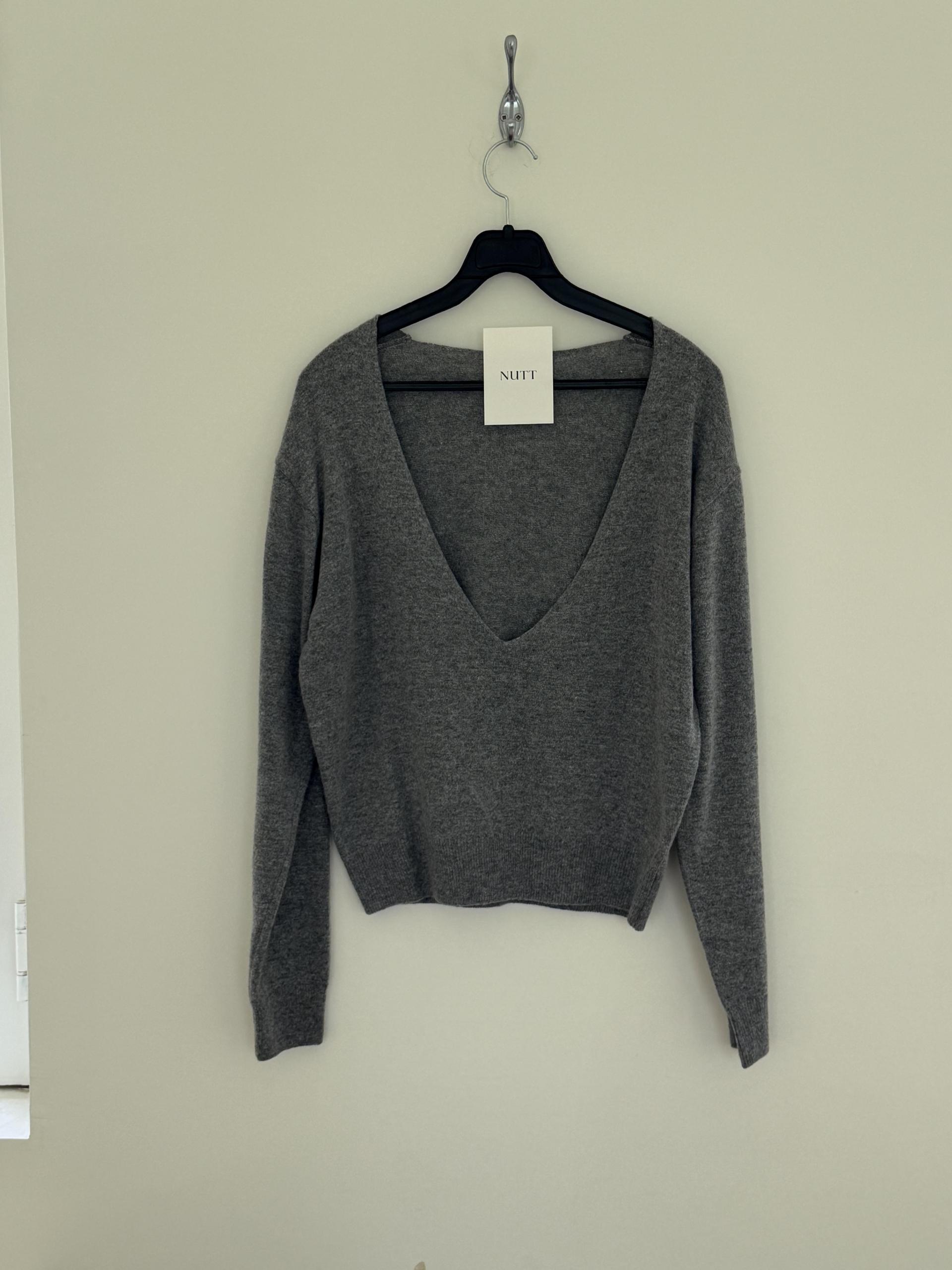 till deep v-neck knit (grey)