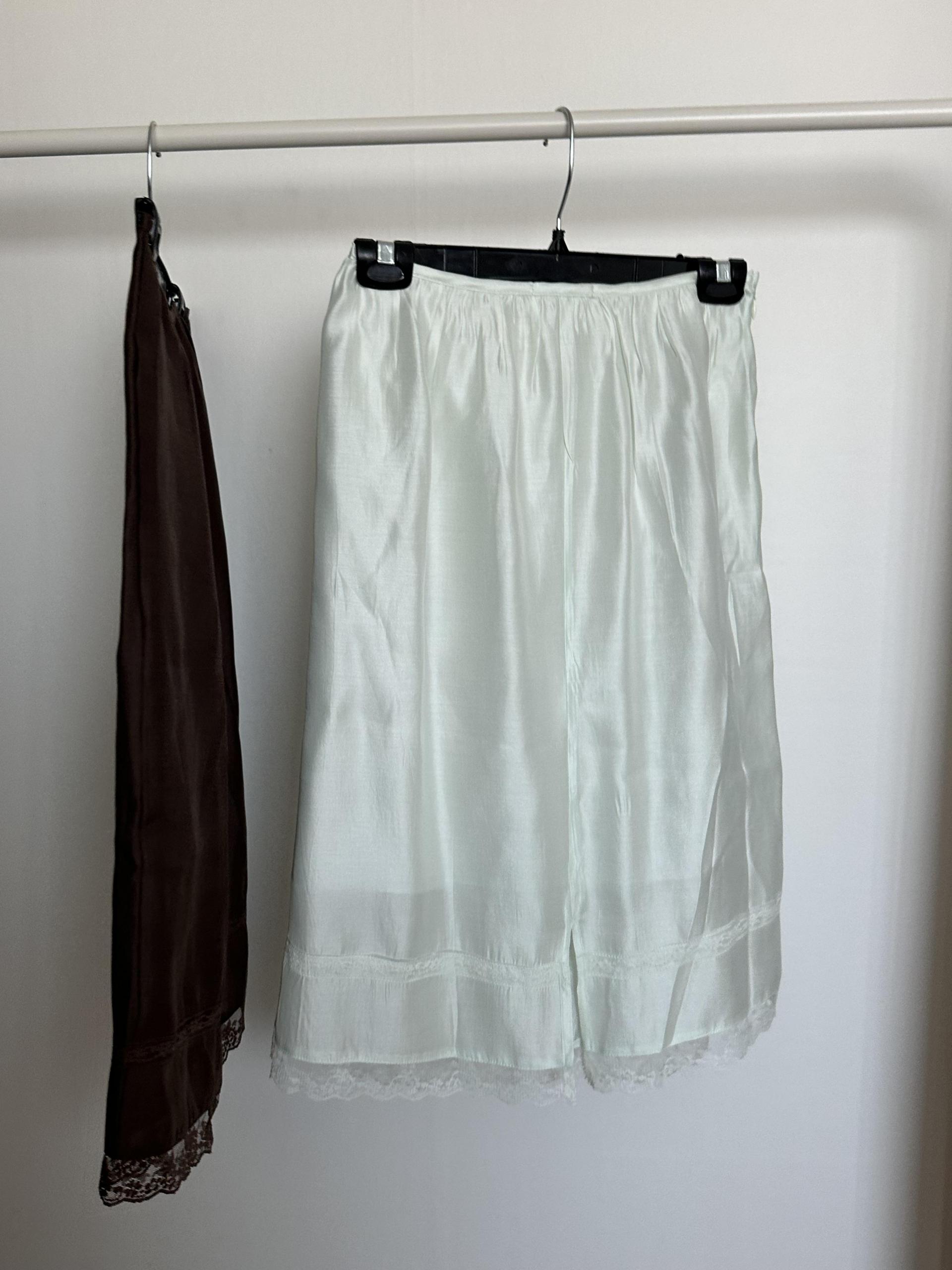 silk lace skirt (mint/brown)