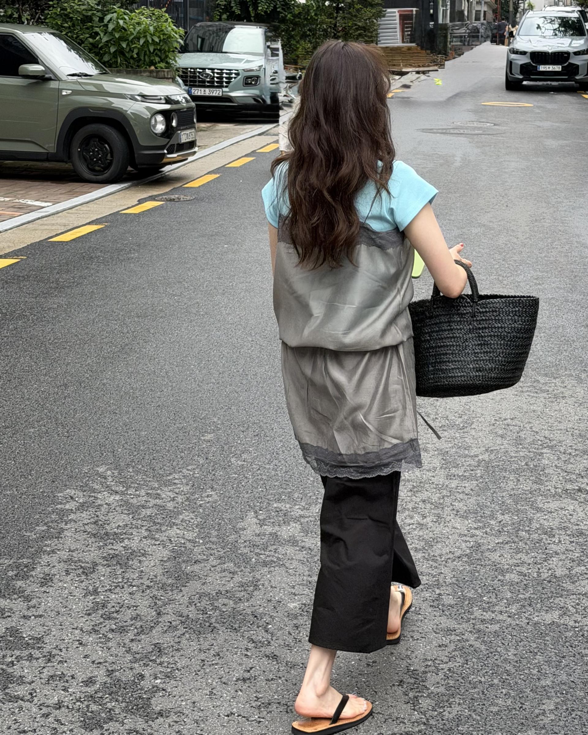 madame lace dress (butter/grey)