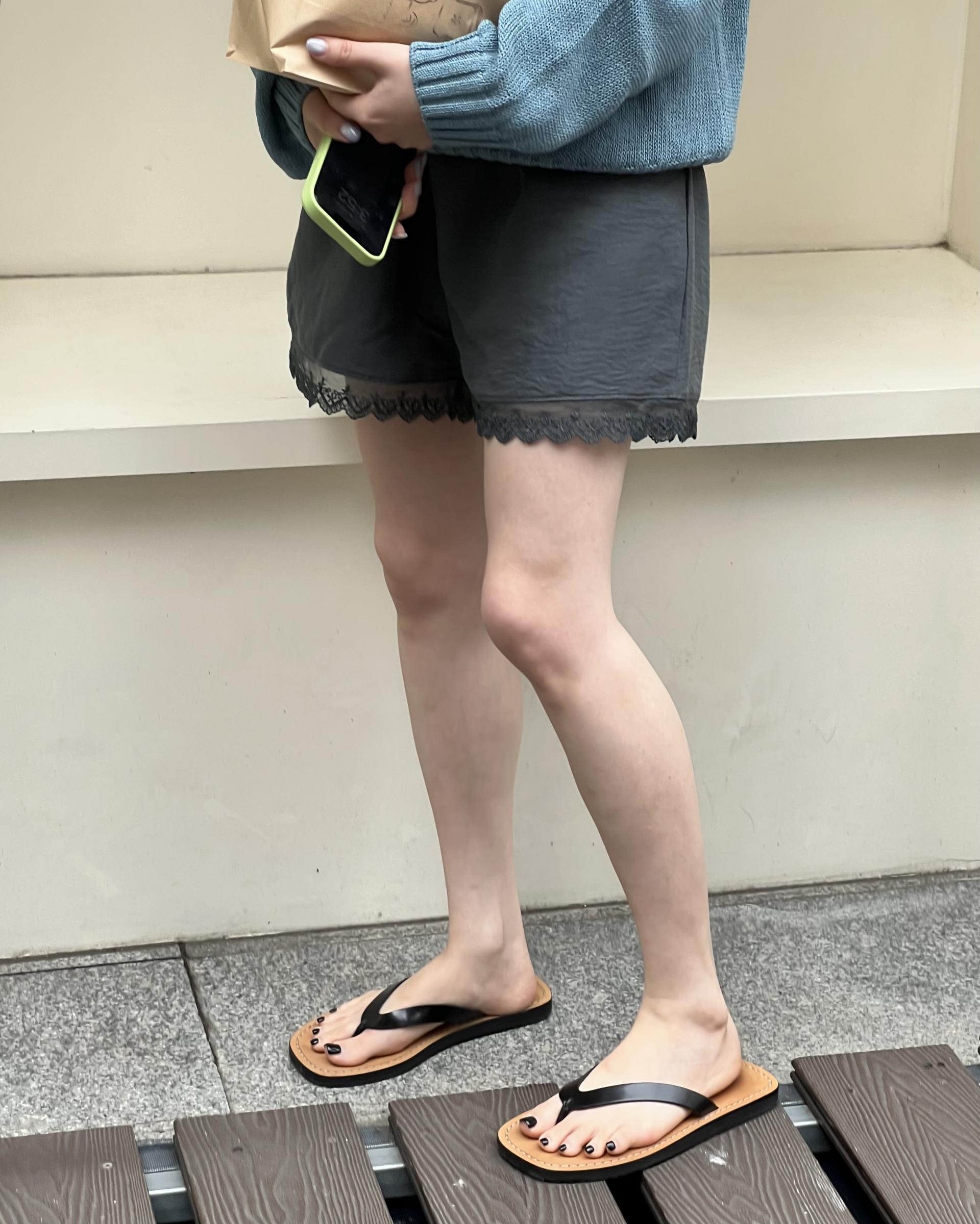 lagoon lace shorts (charcoal/melon/black)
