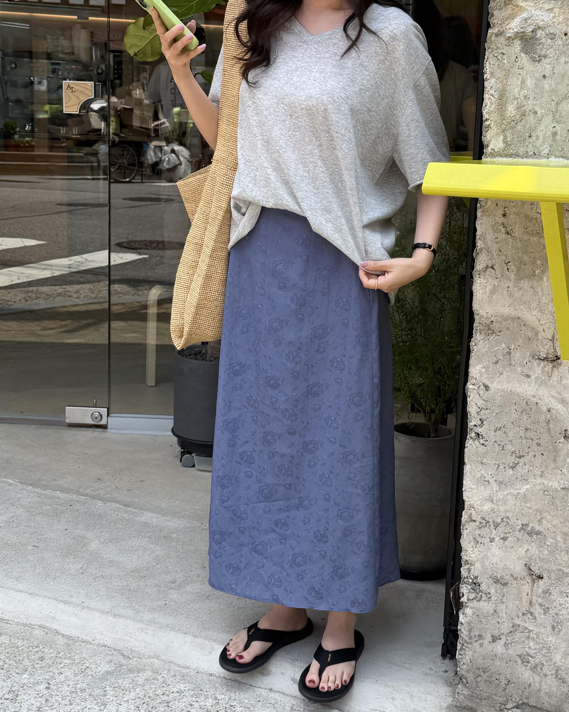 calm v-neck knit (grey/cream)
